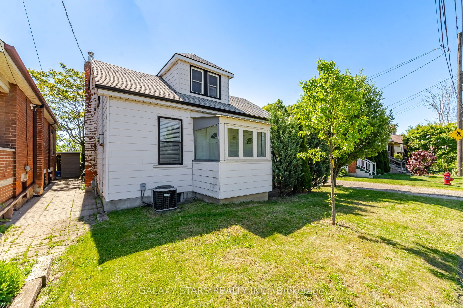 61 Paradise Road S, Hamilton, ON L8S 1S3 photo 4