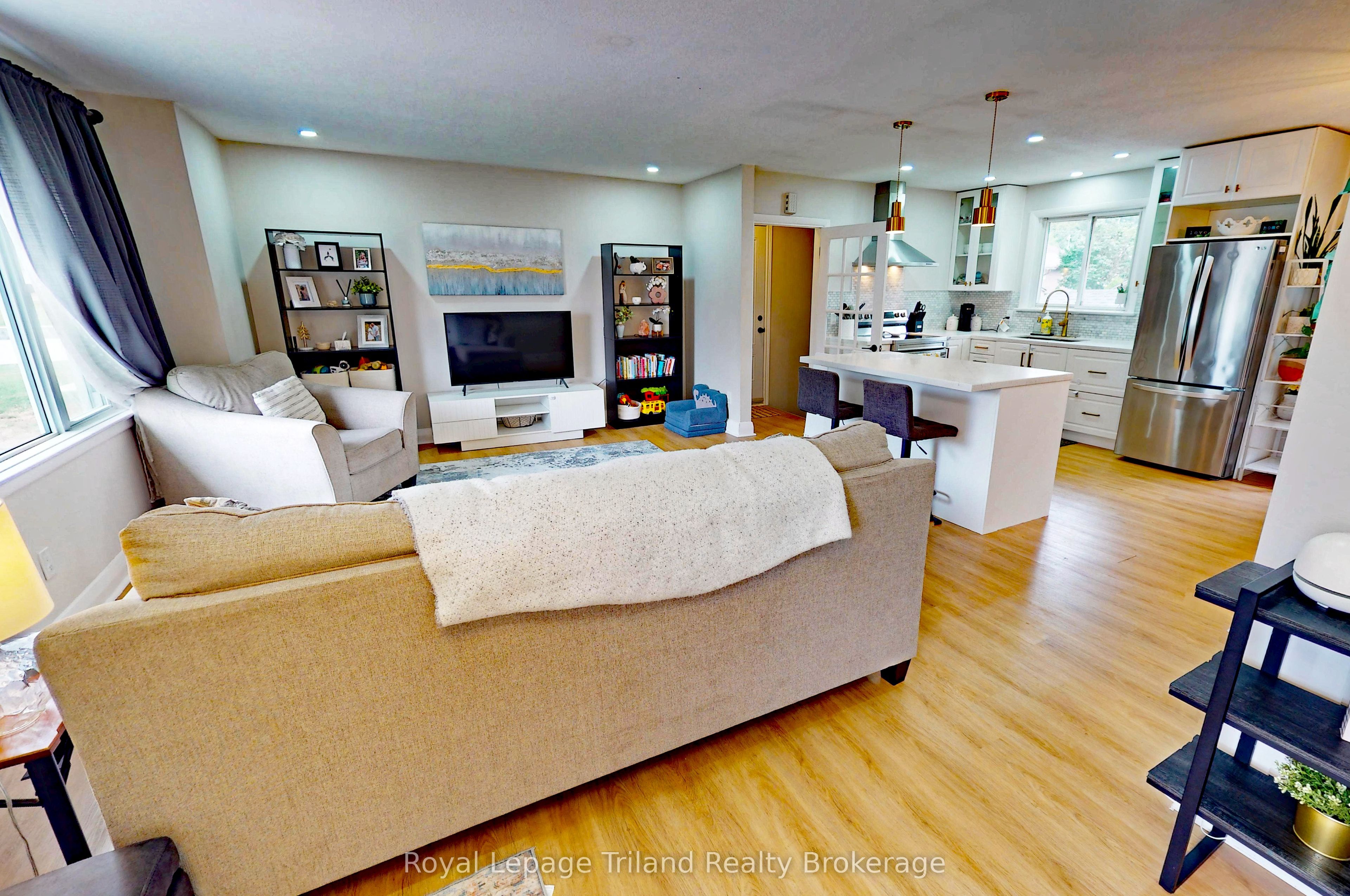 8 Dougall Street, South-West Oxford, ON N4S 7V6 photo 3
