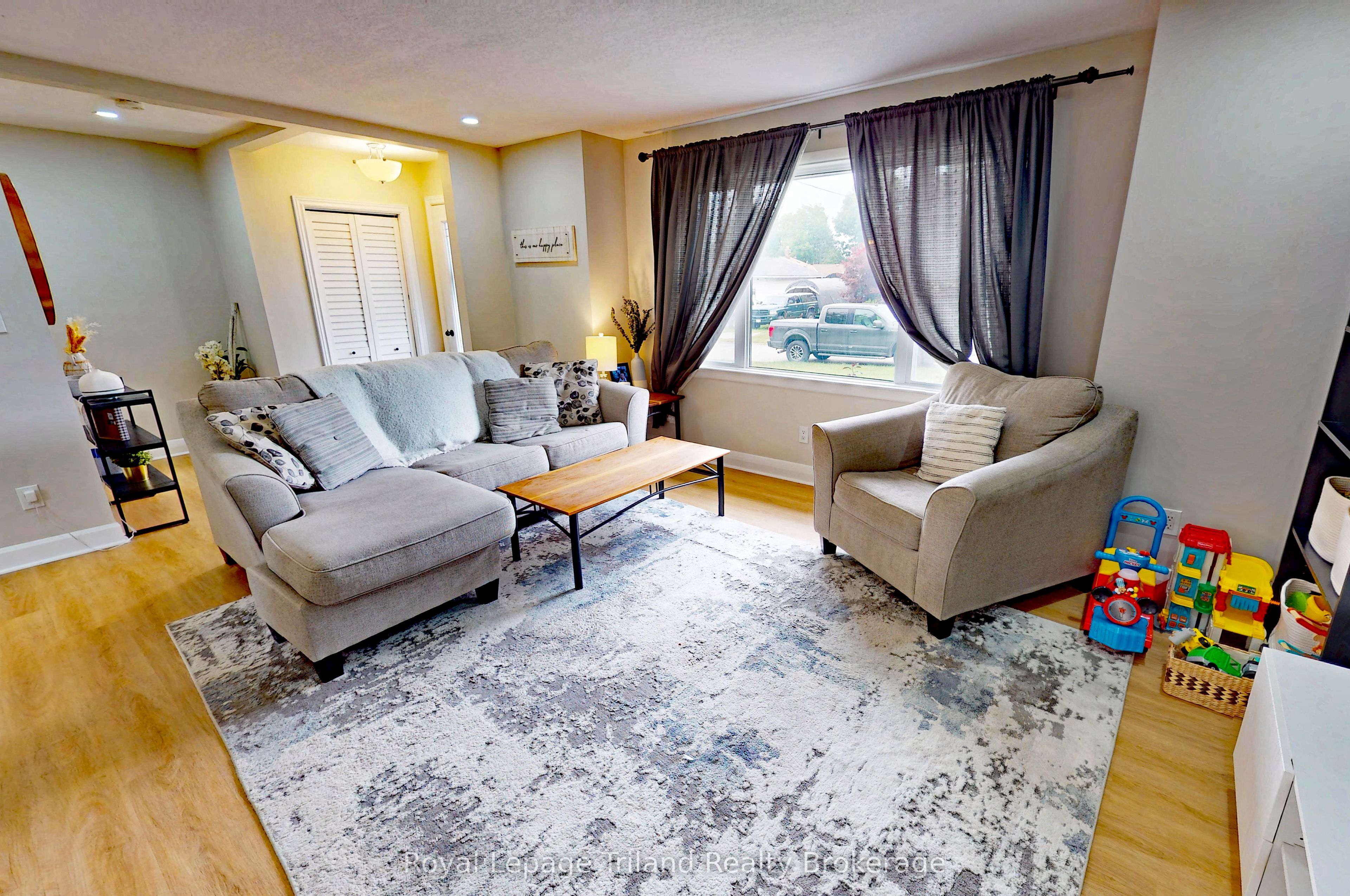 8 Dougall Street, South-West Oxford, ON N4S 7V6 photo 5