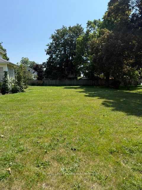 98 Trafalgar Street, Goderich, ON N7A 1T6 photo 2