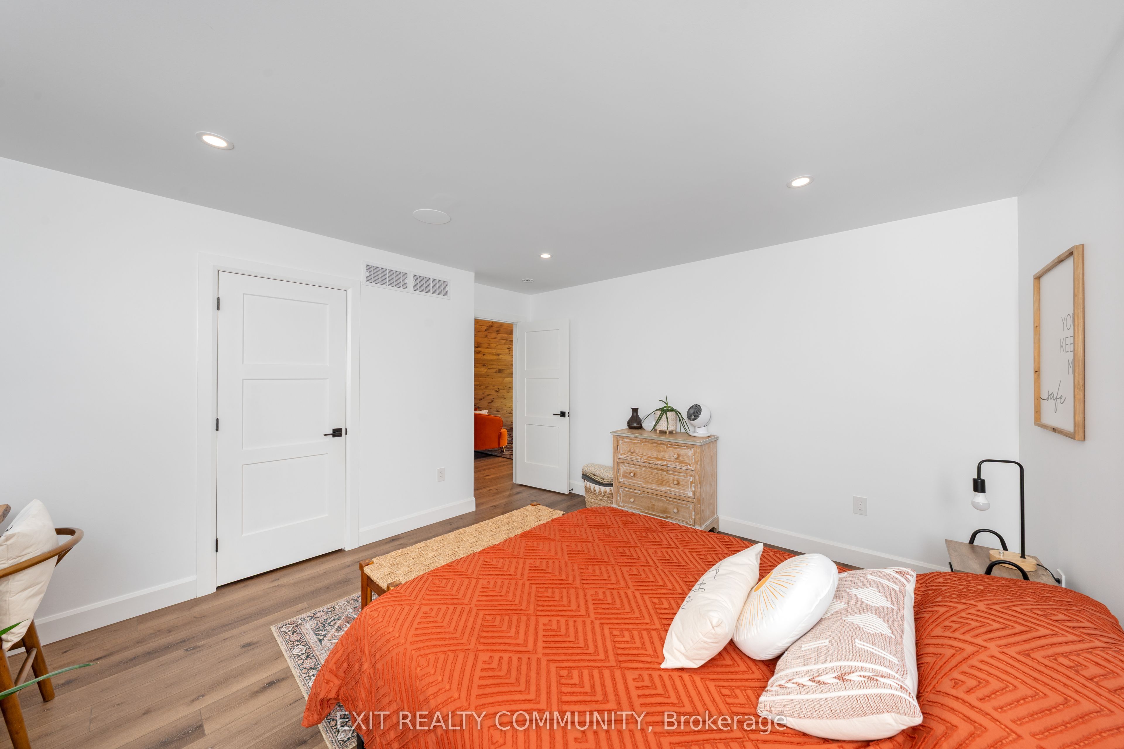 3913 Egremont Road, Plympton-Wyoming, ON N0N 1E0