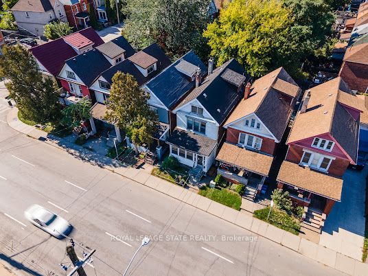 35 Sherman Avenue N, Hamilton, ON L8L 6L9 photo 5