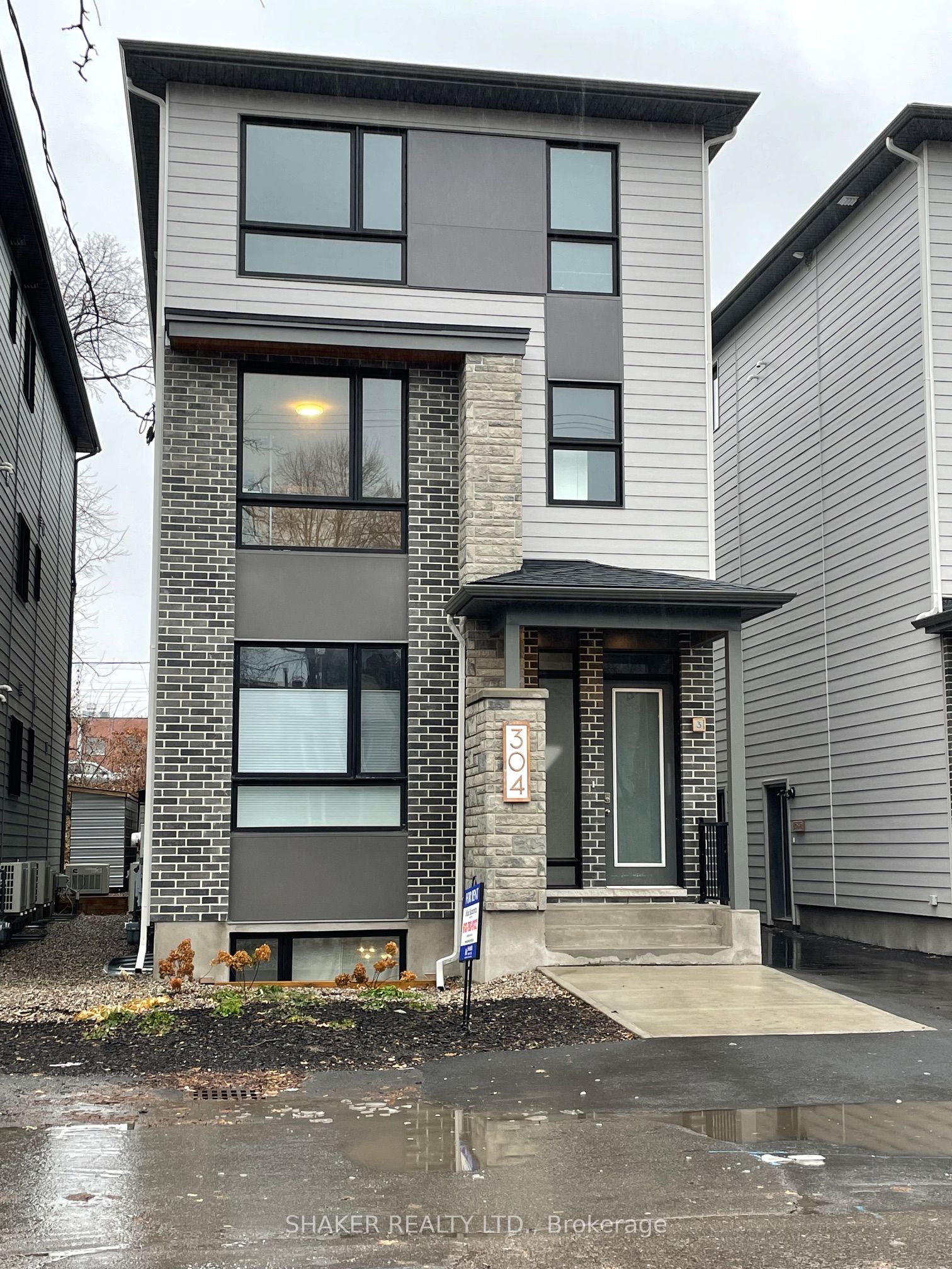 304 ELMGROVE Avenue B, Westboro - Hampton Park, ON K1Z 6V1 photo 3