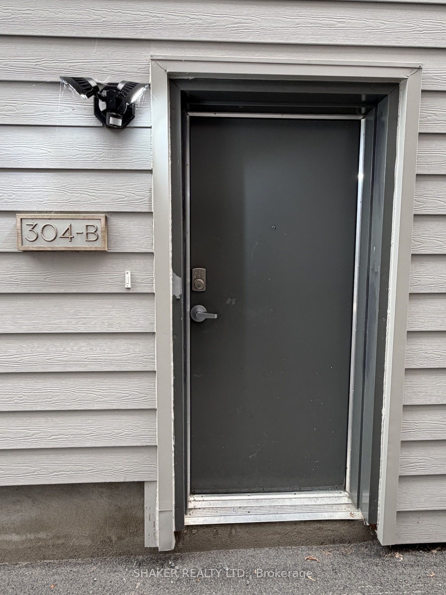 304 ELMGROVE Avenue B, Westboro - Hampton Park, ON K1Z 6V1 photo 4