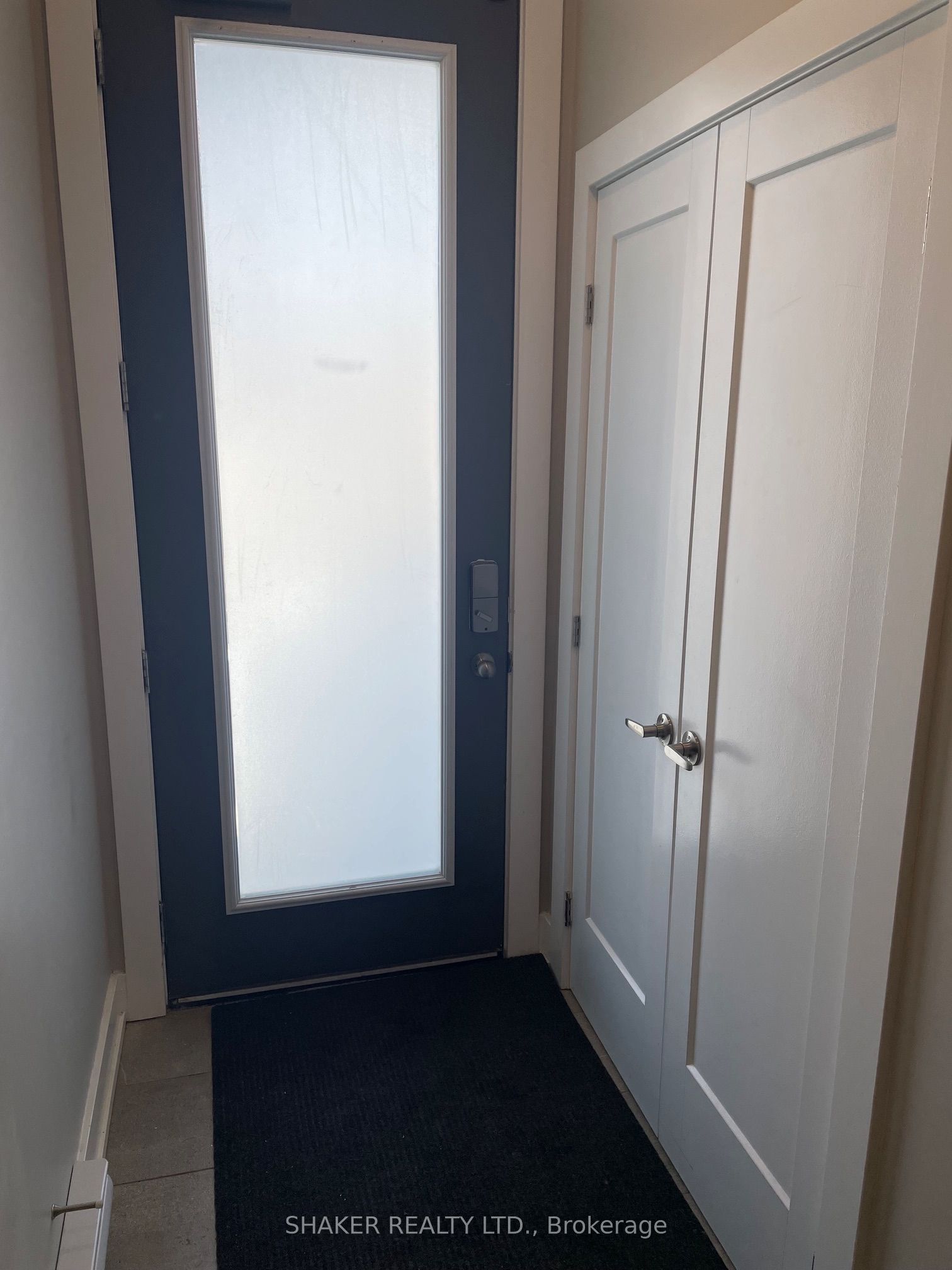 304 ELMGROVE Avenue B, Westboro - Hampton Park, ON K1Z 6V1 photo 5