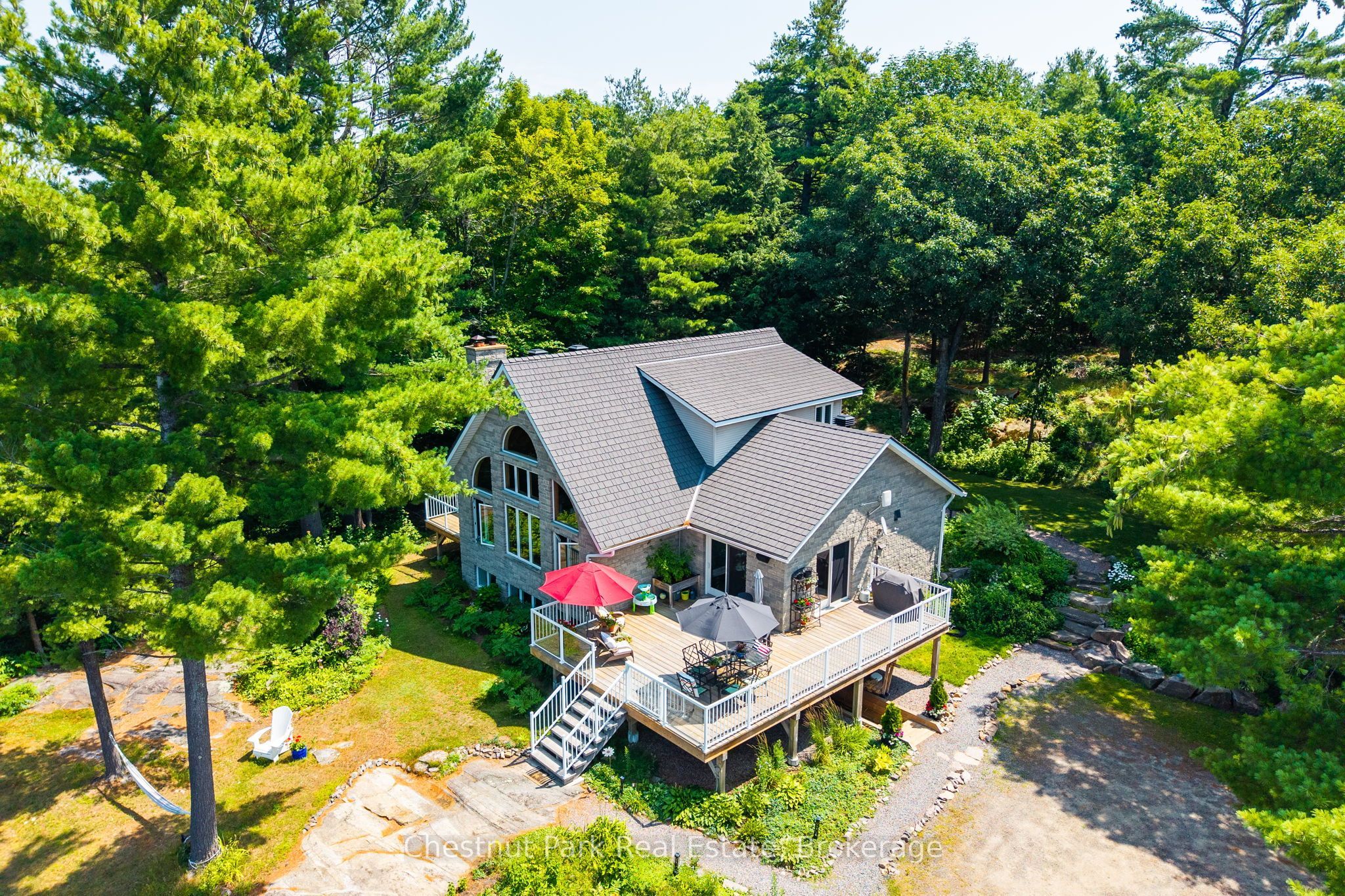 2488 Falkenburg Road, Muskoka Lakes, ON P0B 1J0 photo 2