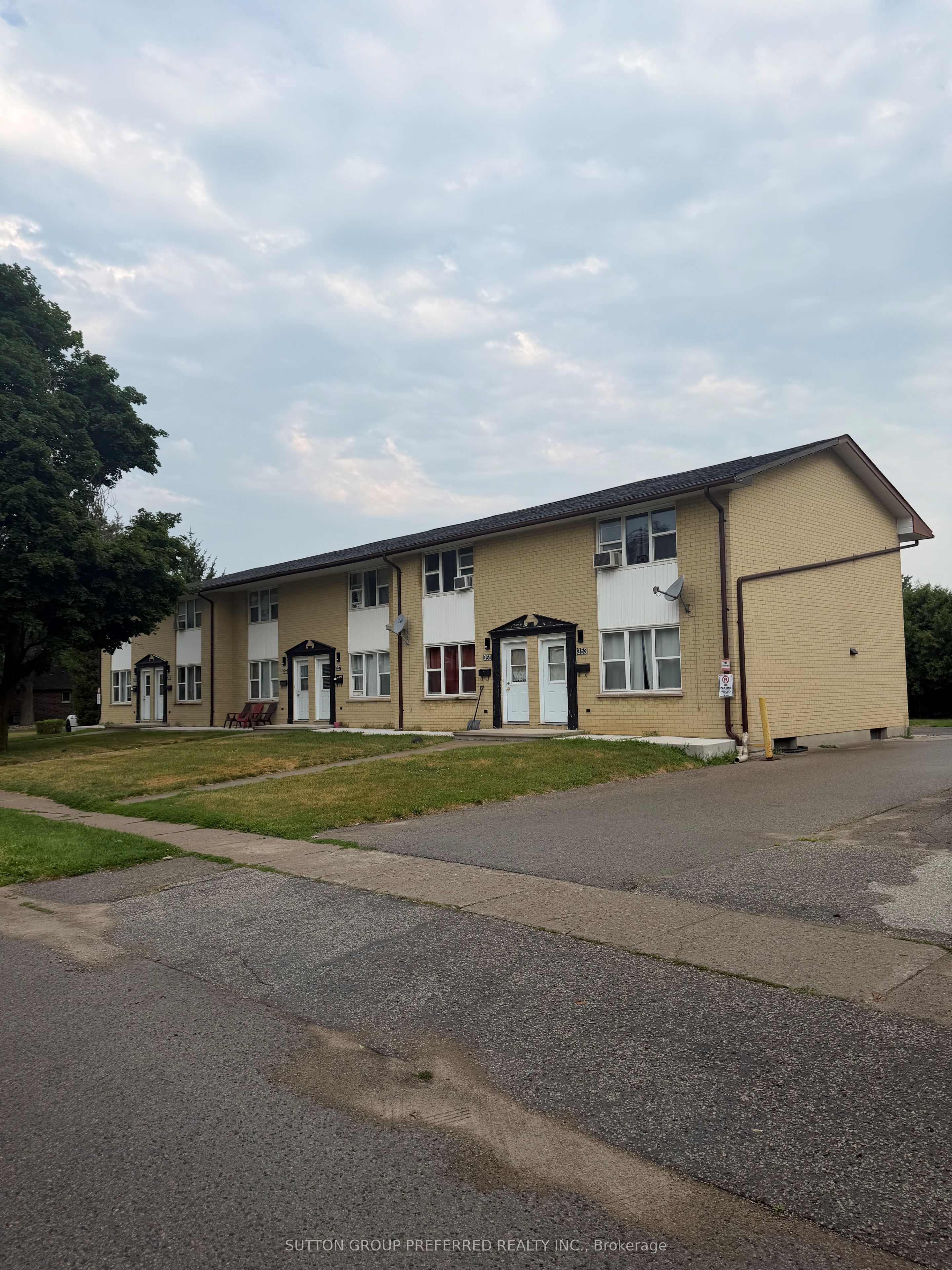 363 Saulsbury Street, Strathroy-Caradoc, ON N7G 2B3