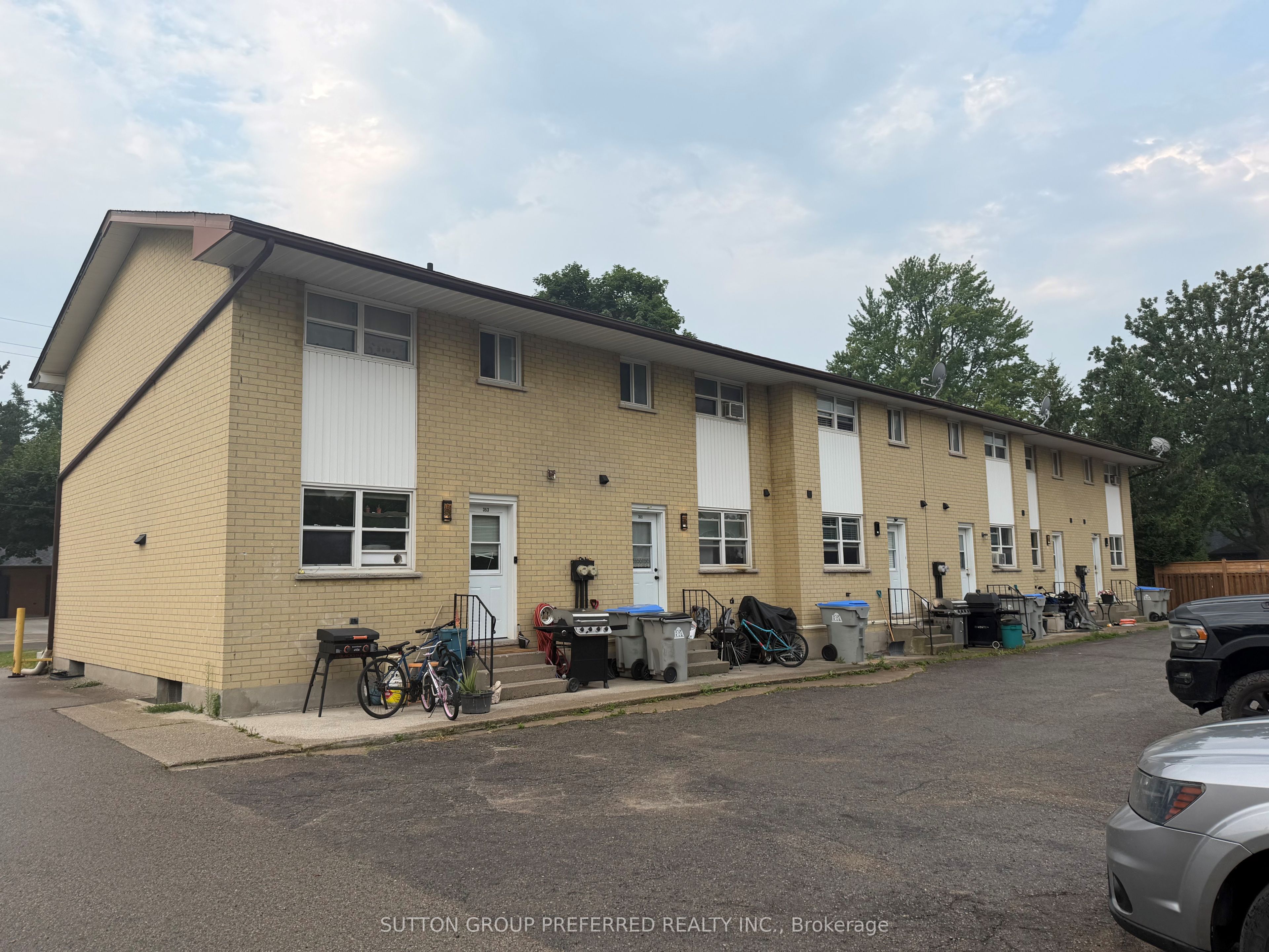 363 Saulsbury Street, Strathroy-Caradoc, ON N7G 2B3 photo 3