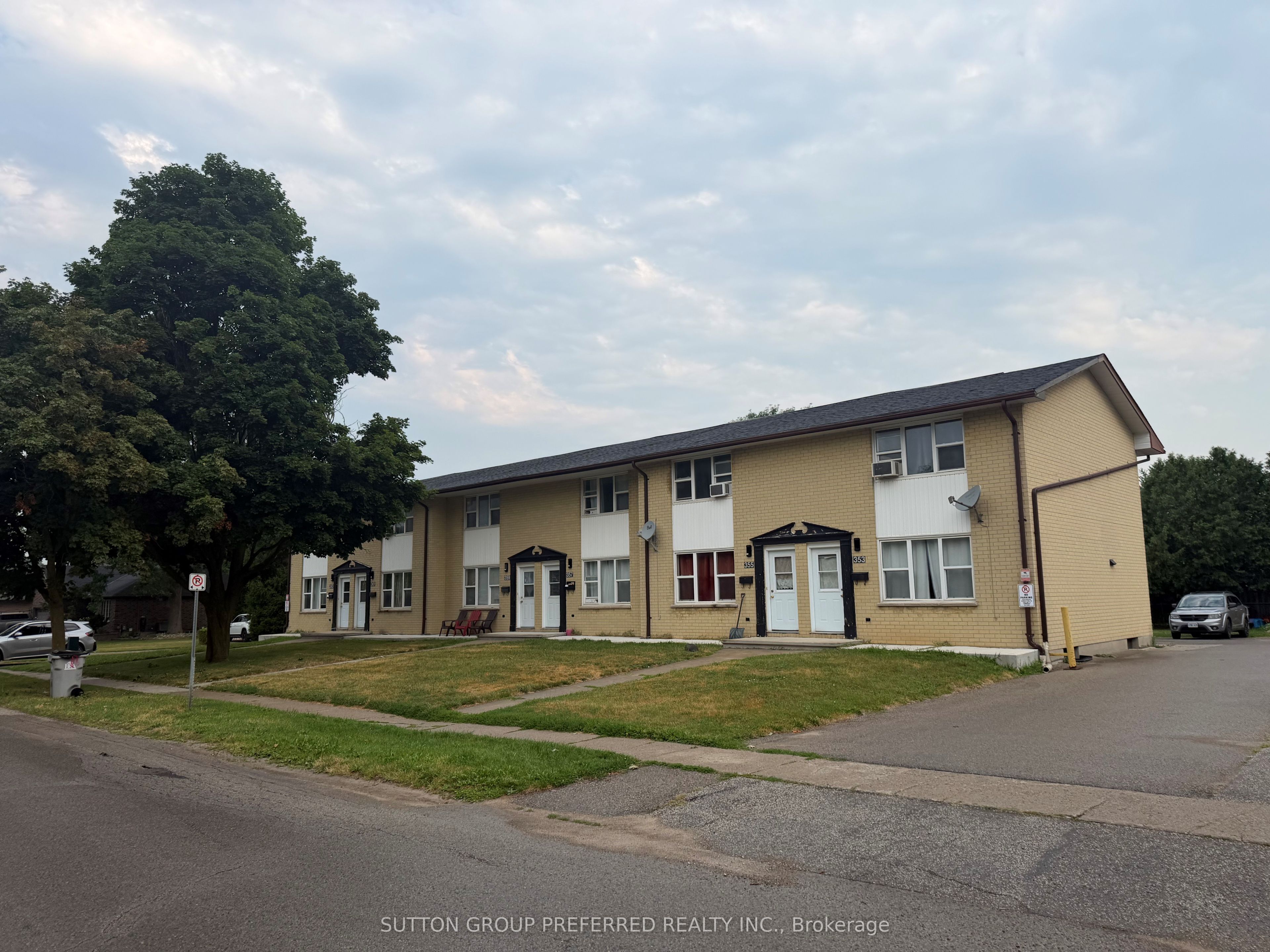 363 Saulsbury Street, Strathroy-Caradoc, ON N7G 2B3 photo 4