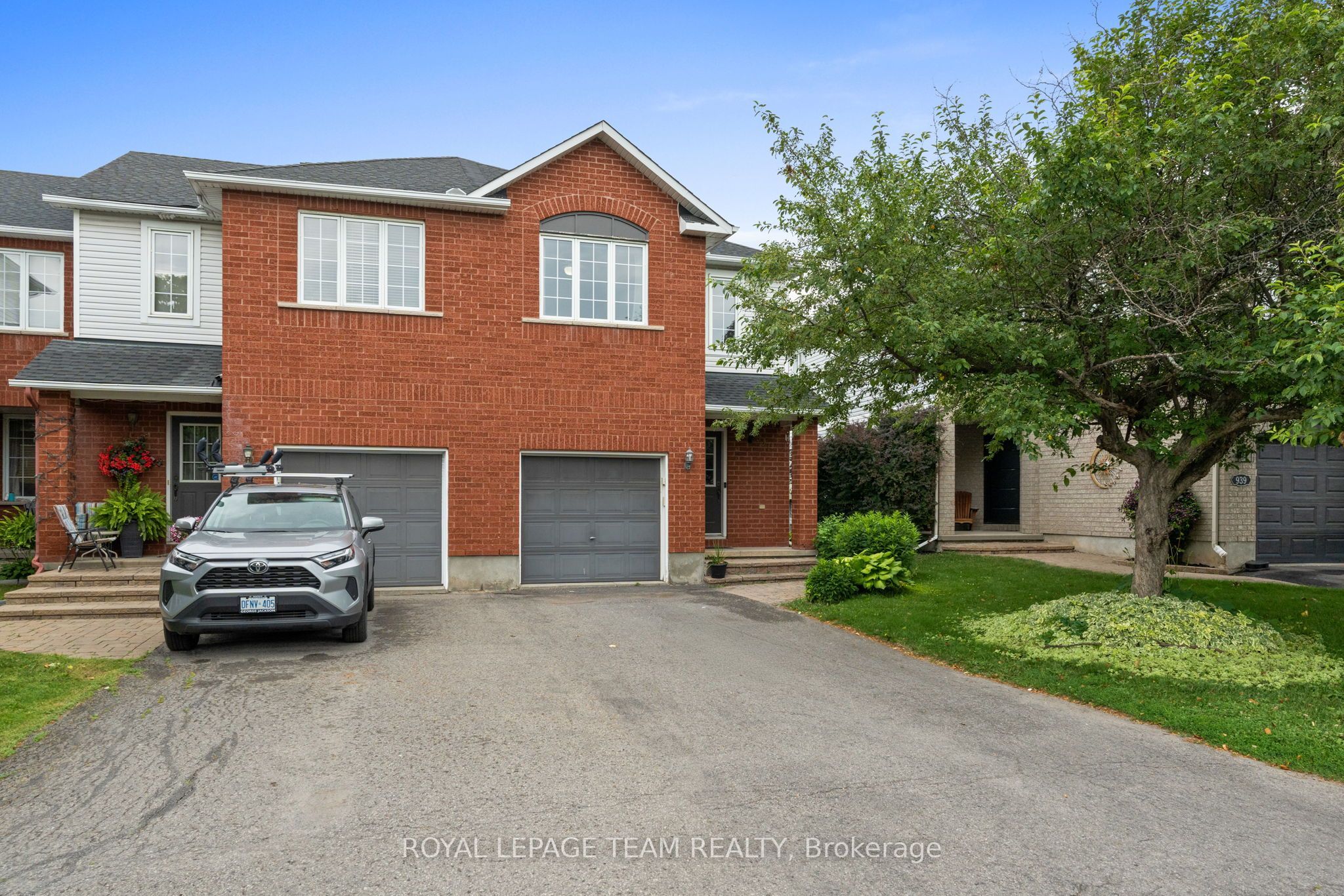 937 Goose River Avenue, Blossom Park - Airport and Area, ON K1V 1T7