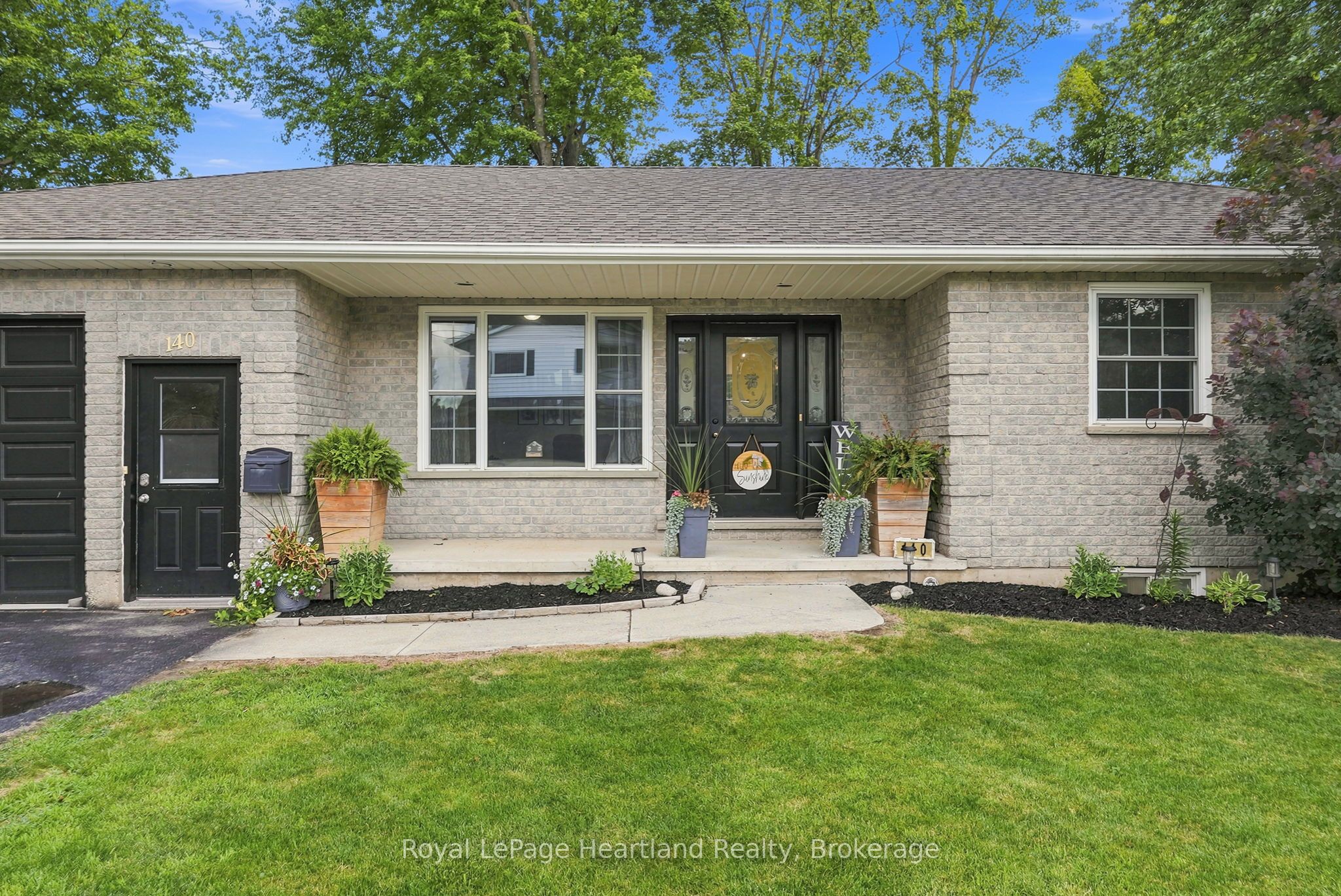 140 John Street N, Minto, ON N0G 1Z0 photo 3