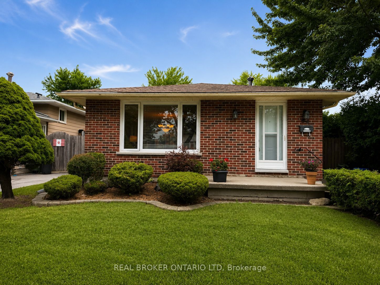 95 CLIFTON Crescent, London South, ON N6C 3V9 photo 2