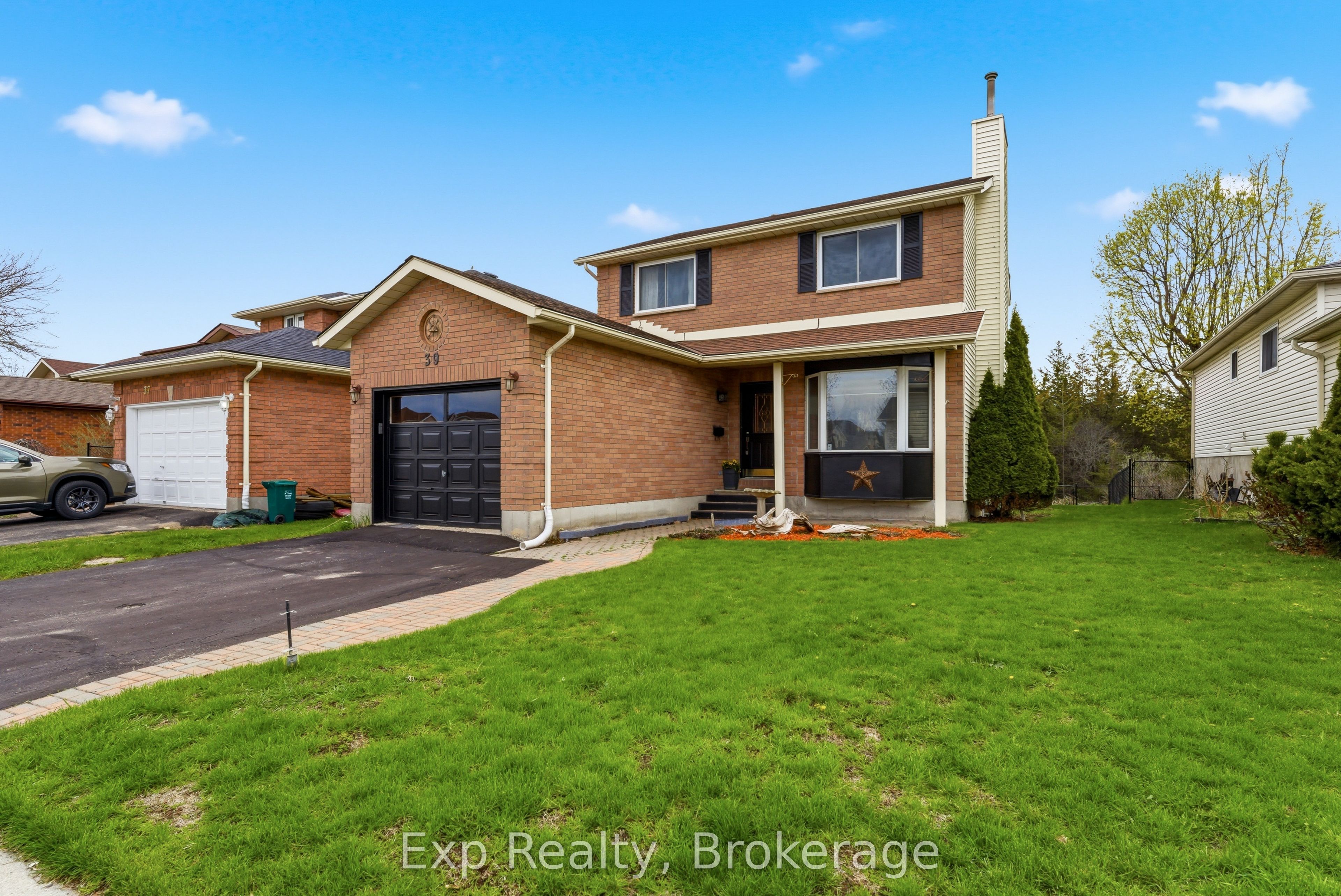 39 Sherwood Crescent, Belleville, ON K8P 5G2 photo 2