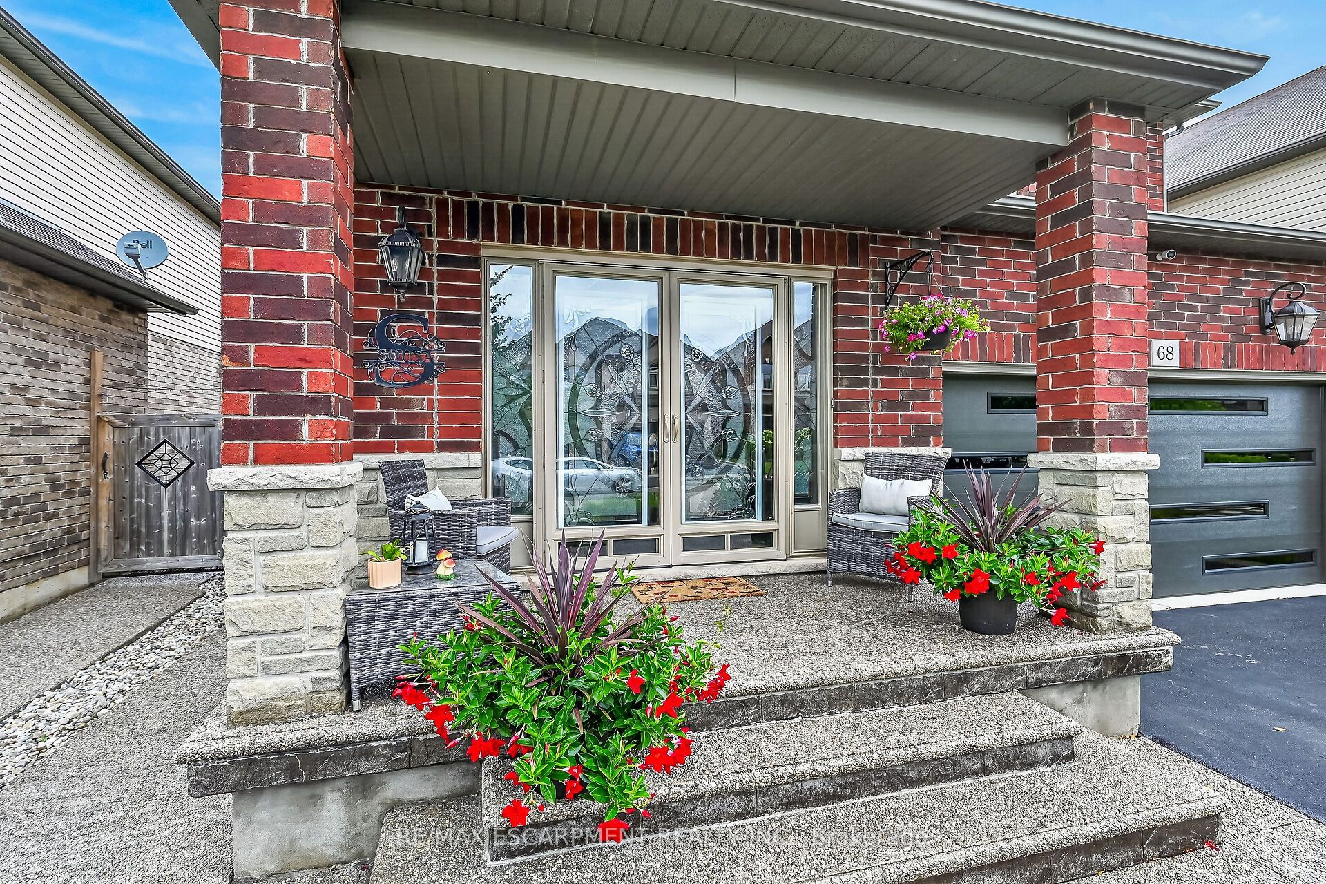 68 GARINGER Crescent, Hamilton, ON L0R 1C0 photo 2