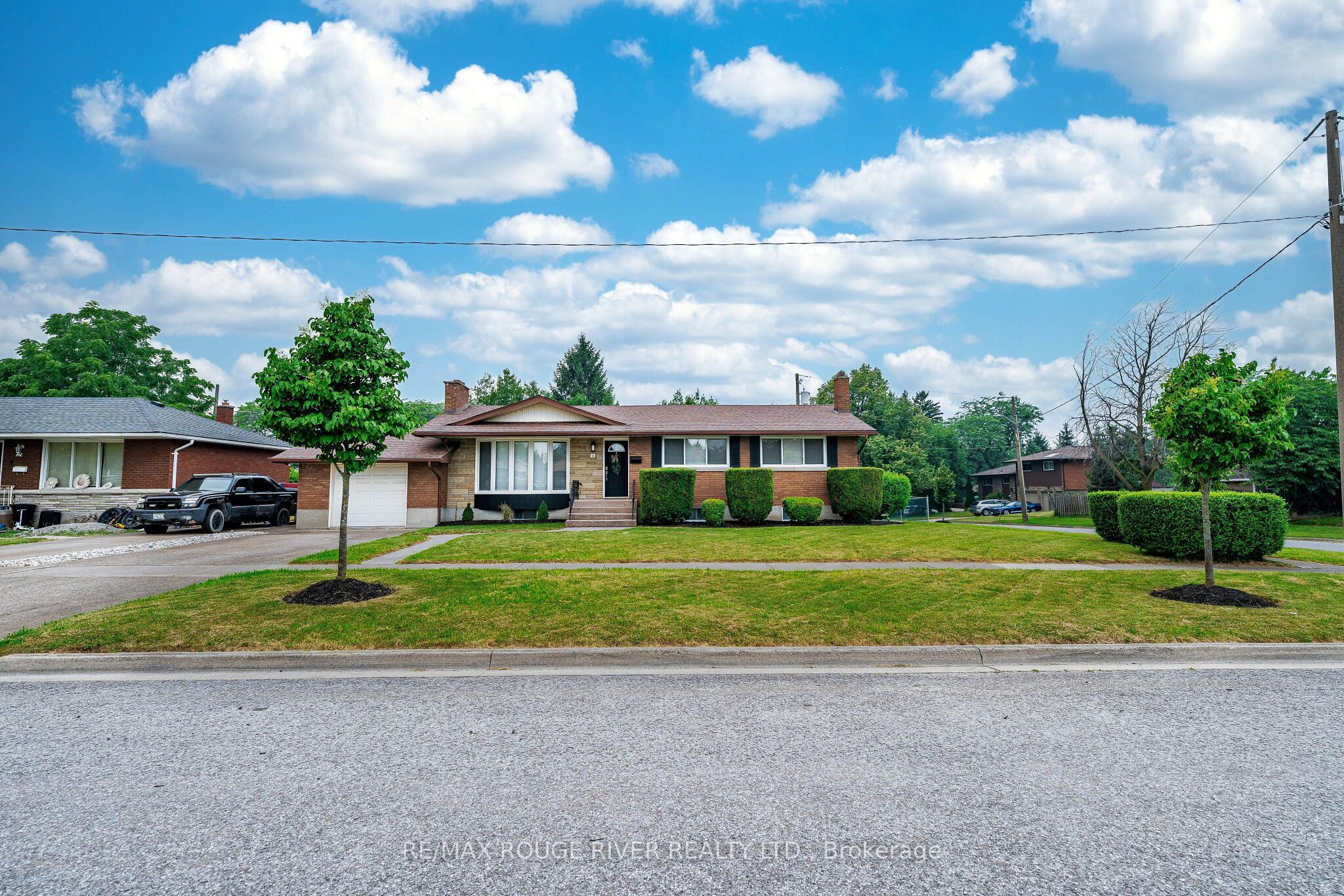 25 Clearview Heights, St. Catharines, ON L2T 2W2 photo 3
