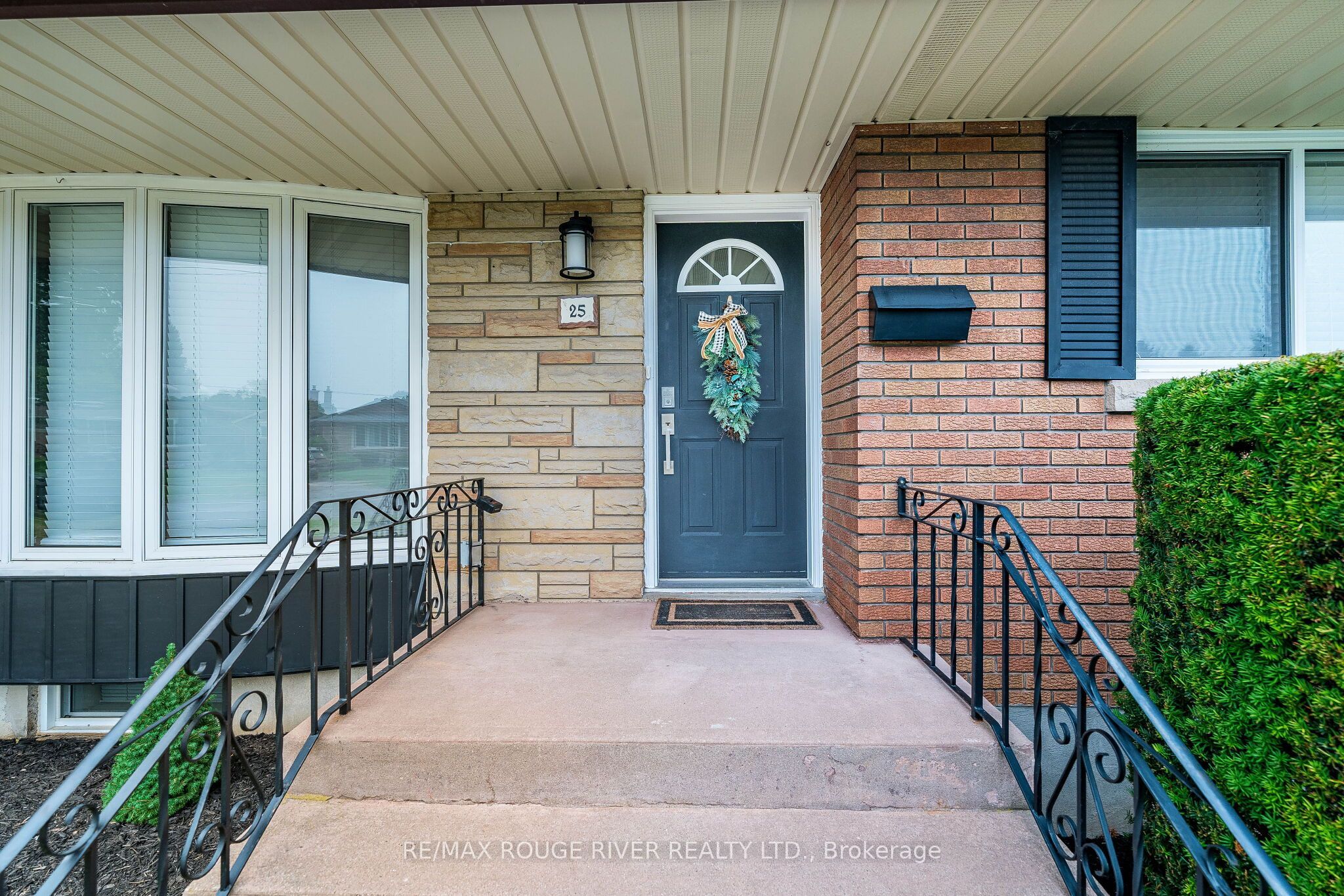25 Clearview Heights, St. Catharines, ON L2T 2W2 photo 5