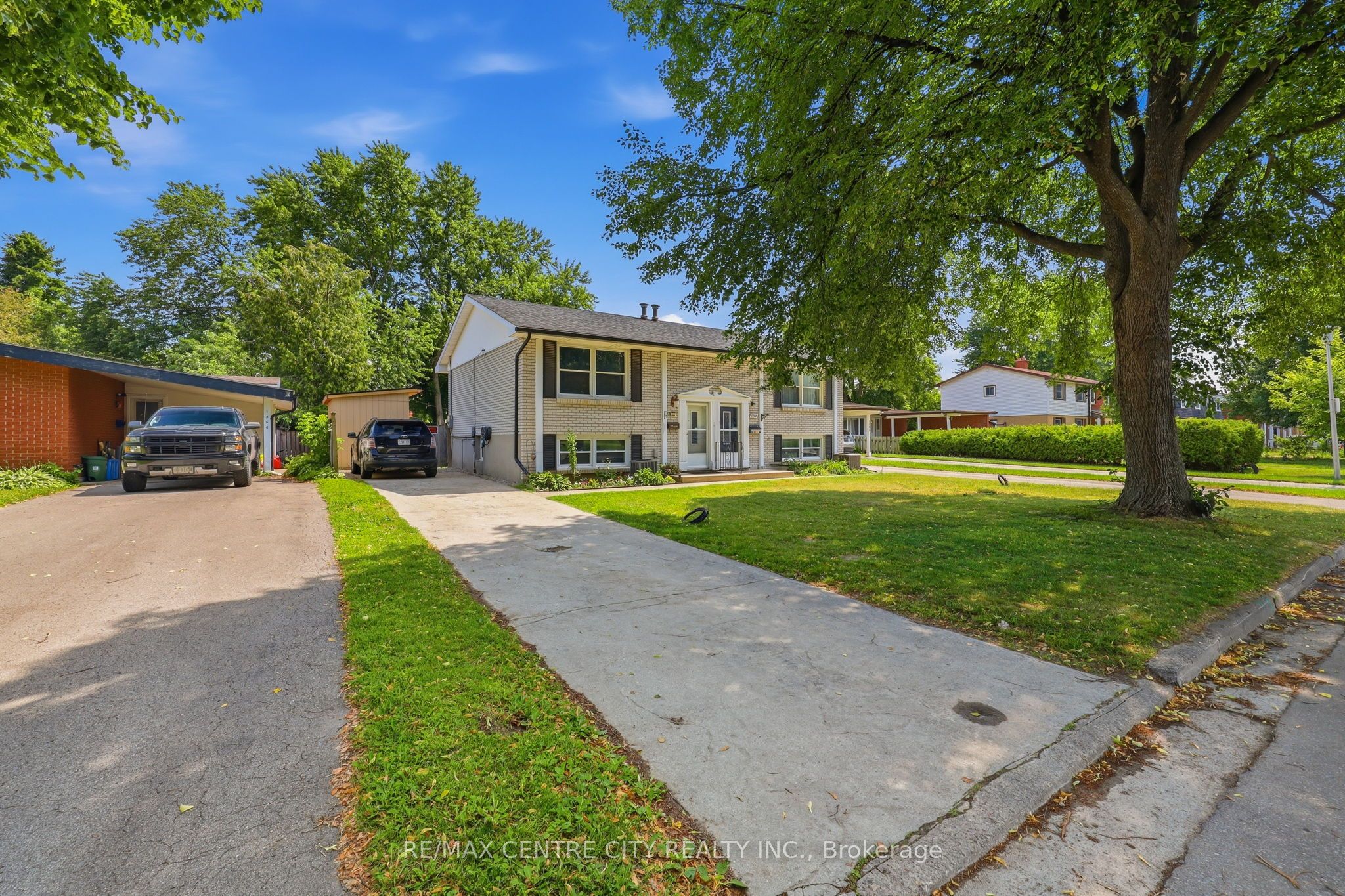 1564 Nairn Avenue, London East, ON N5V 2P2 photo 2