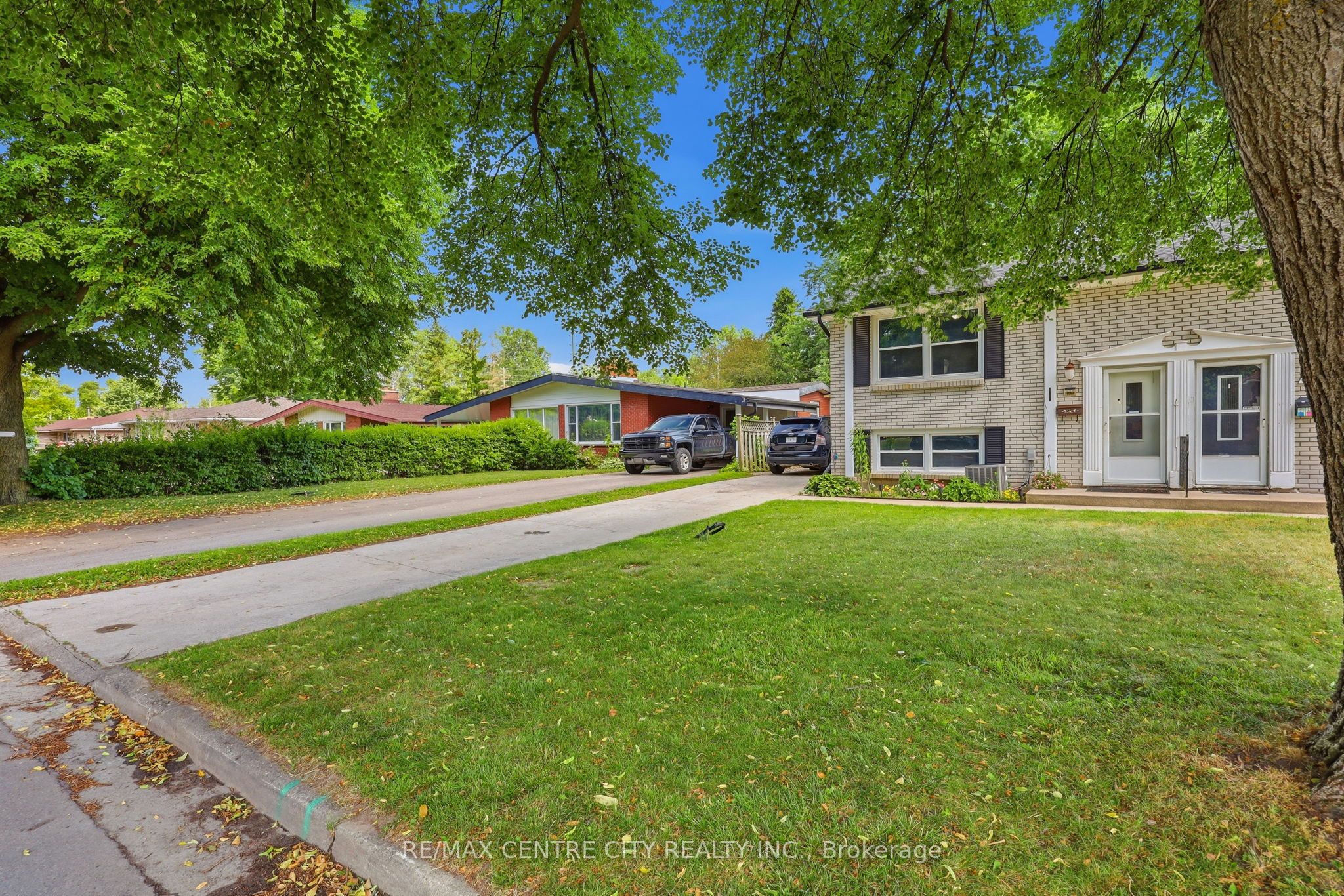 1564 Nairn Avenue, London East, ON N5V 2P2 photo 3