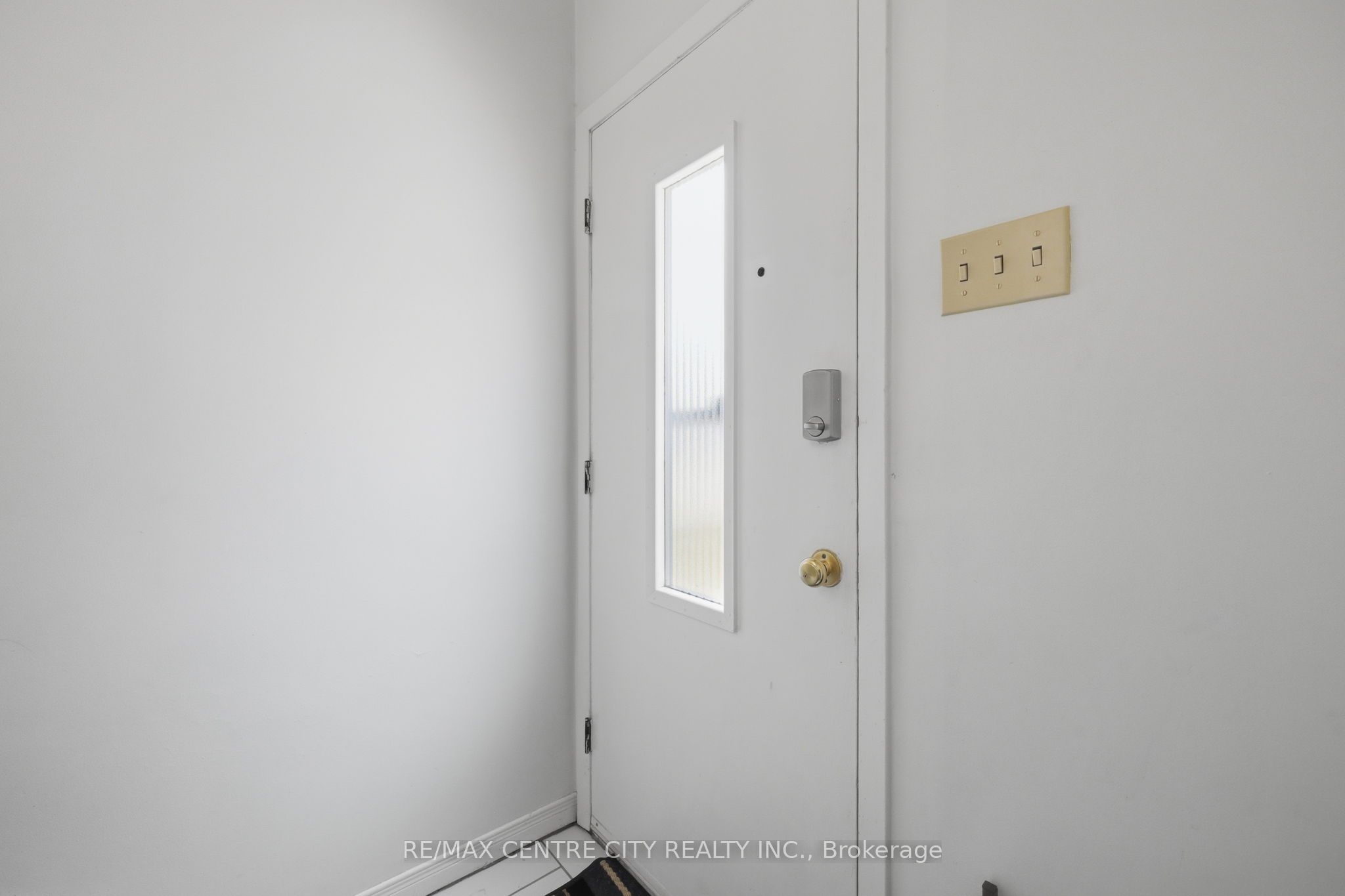 1564 Nairn Avenue, London East, ON N5V 2P2 photo 4