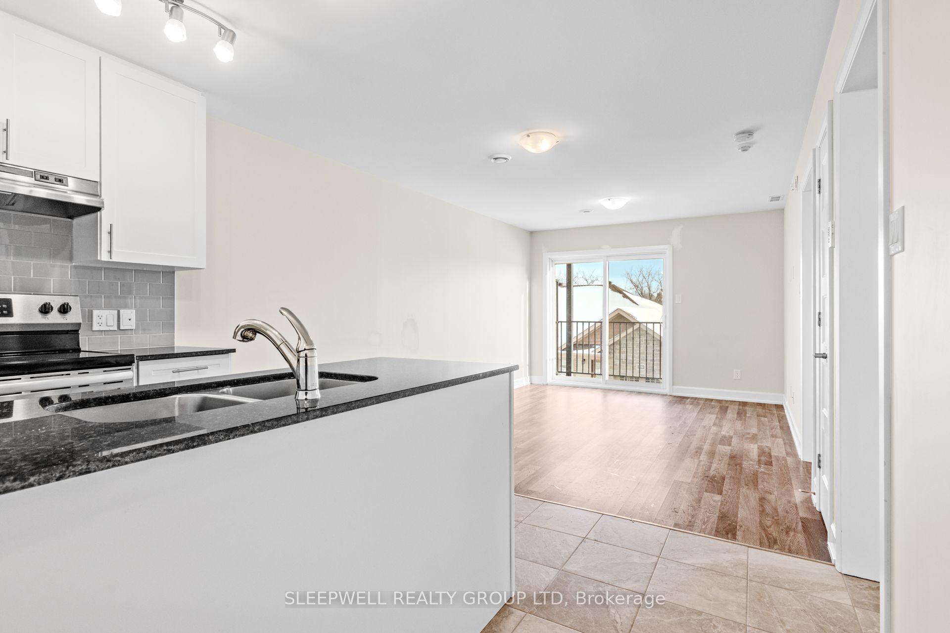 377 Solstice Crescent 204, Russell, ON K0A 1W1 photo 3