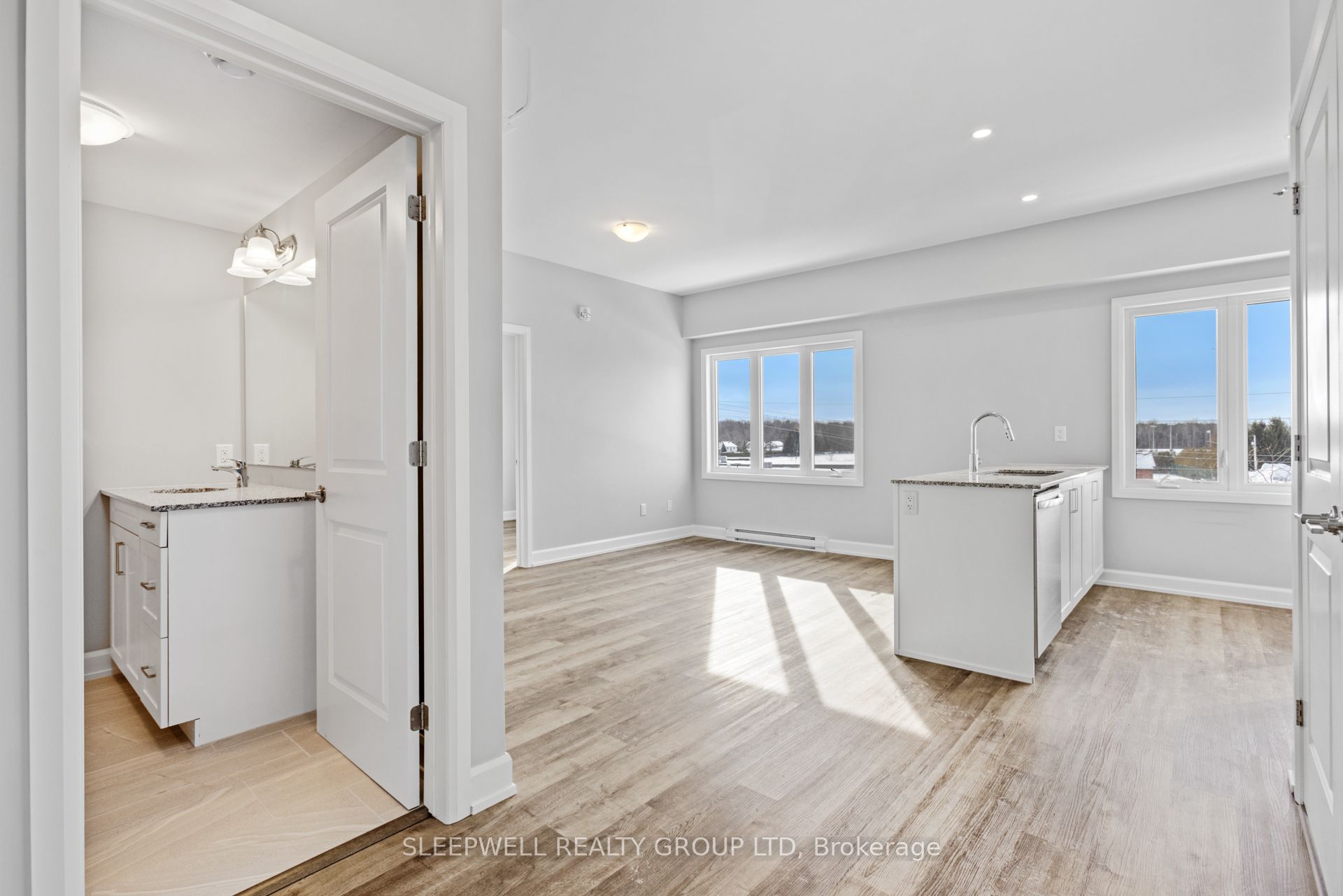 979 North Russell Road 305, Russell, ON K4R 0L9 photo 5