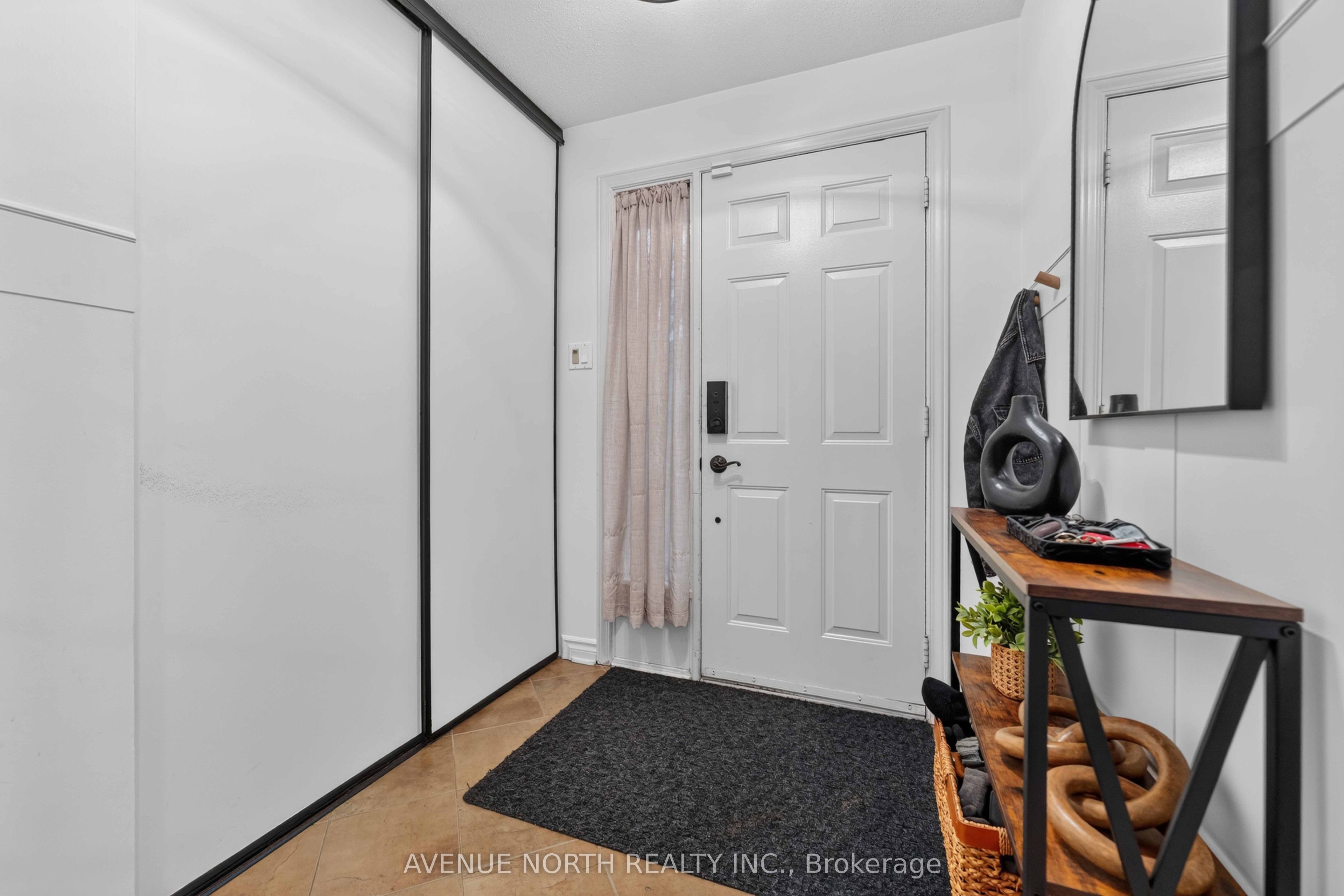 678 Thicket Way, Orleans - Cumberland and Area, ON K4A 3B2 photo 2