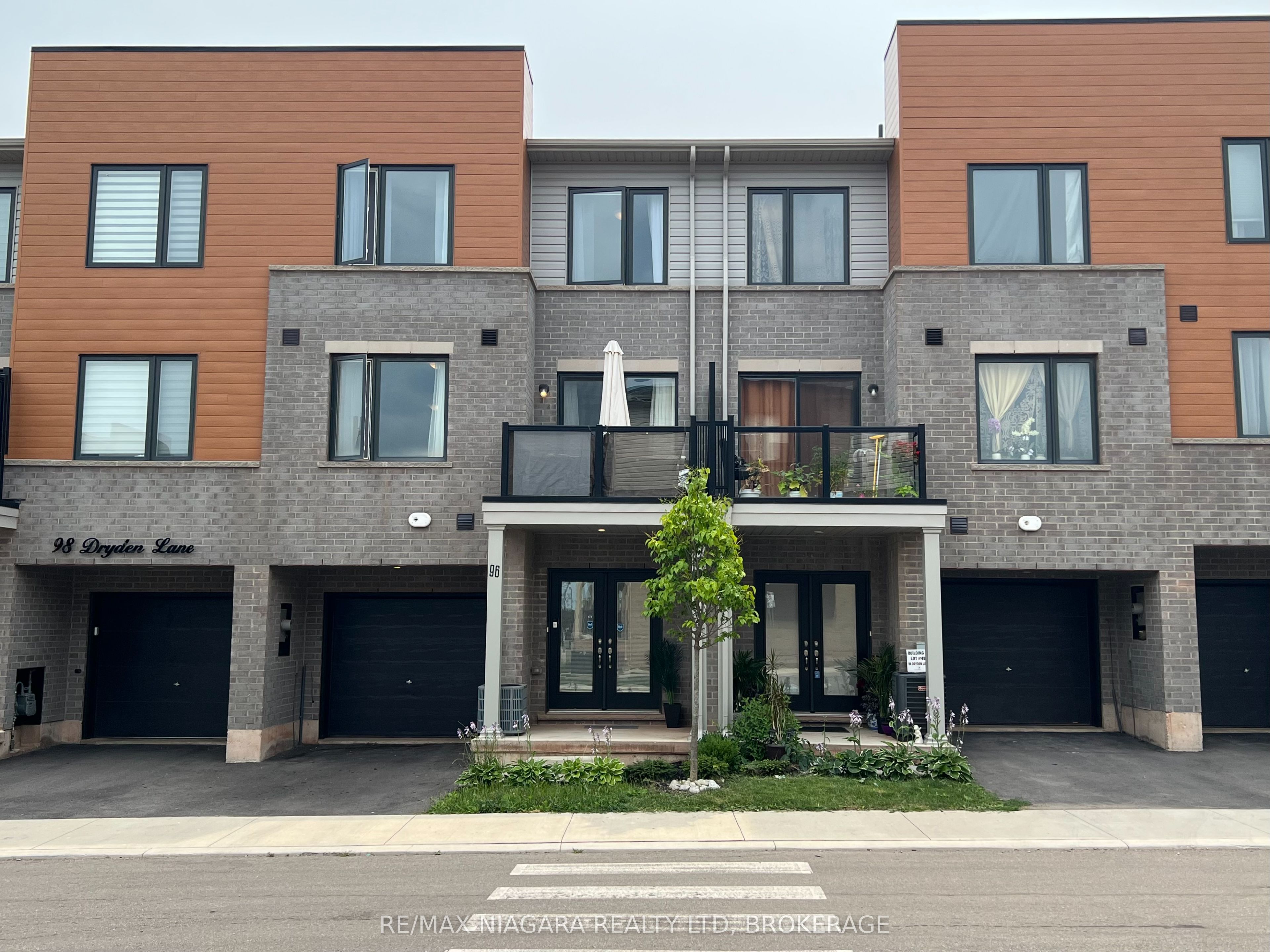 96 Dryden Lane 48, Hamilton, ON L8H 0B6 photo 2