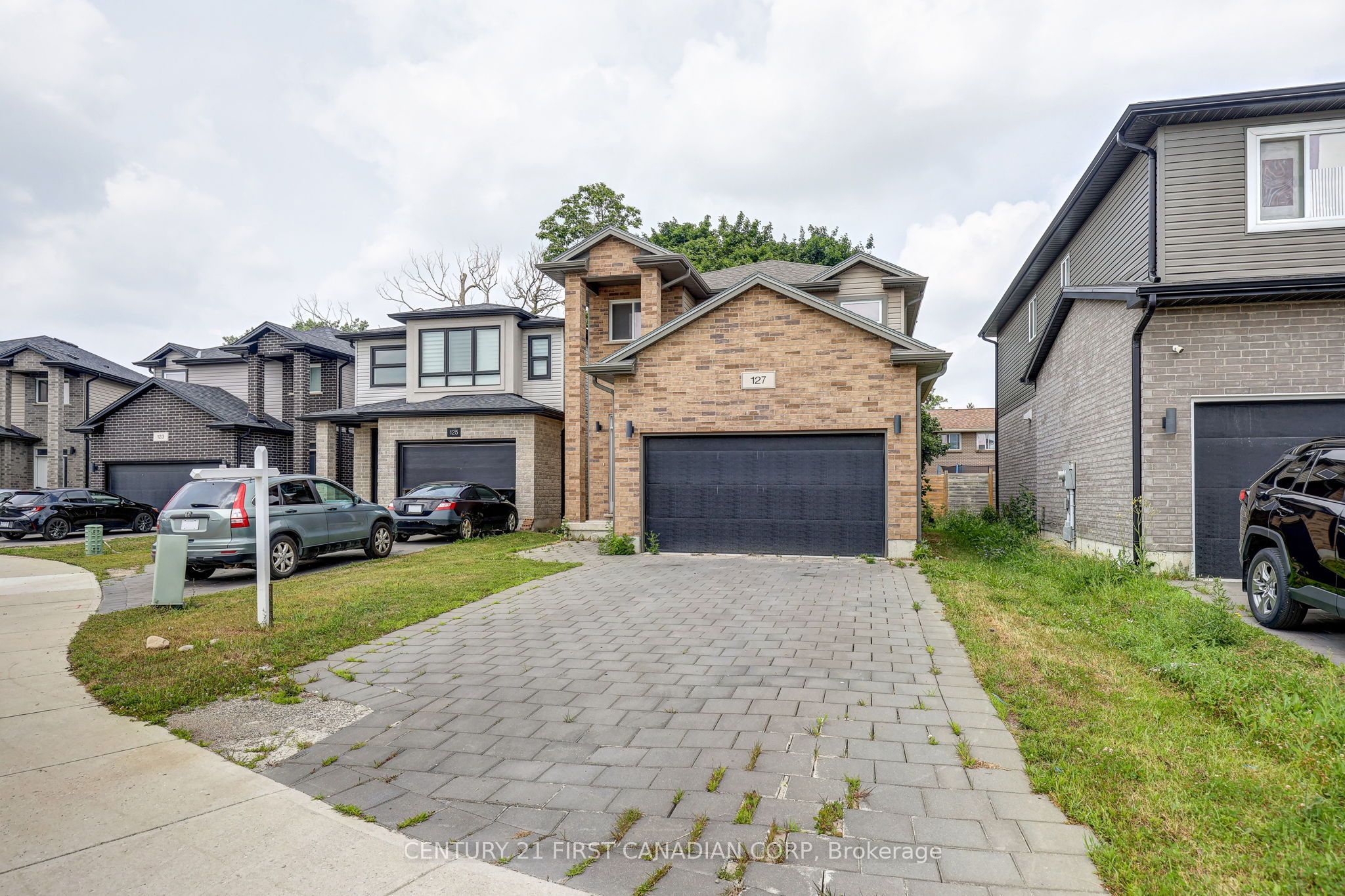 127 Marconi Court, London East, ON N5V 0C9 photo 4
