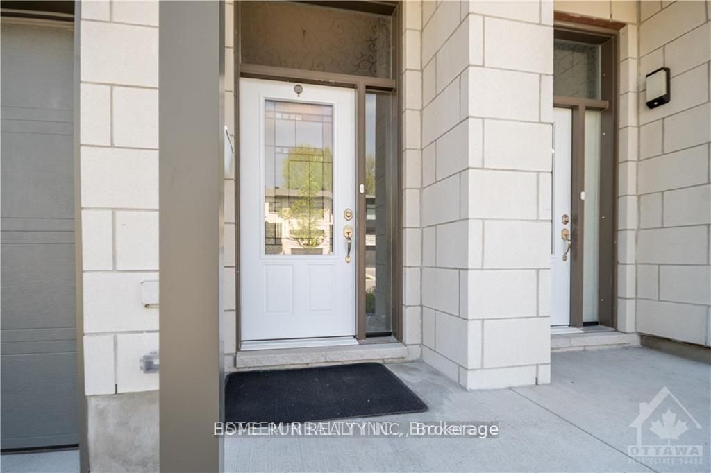 560 Mutual Street, Overbrook - Castleheights and Area, ON K1K 1C6 photo 2