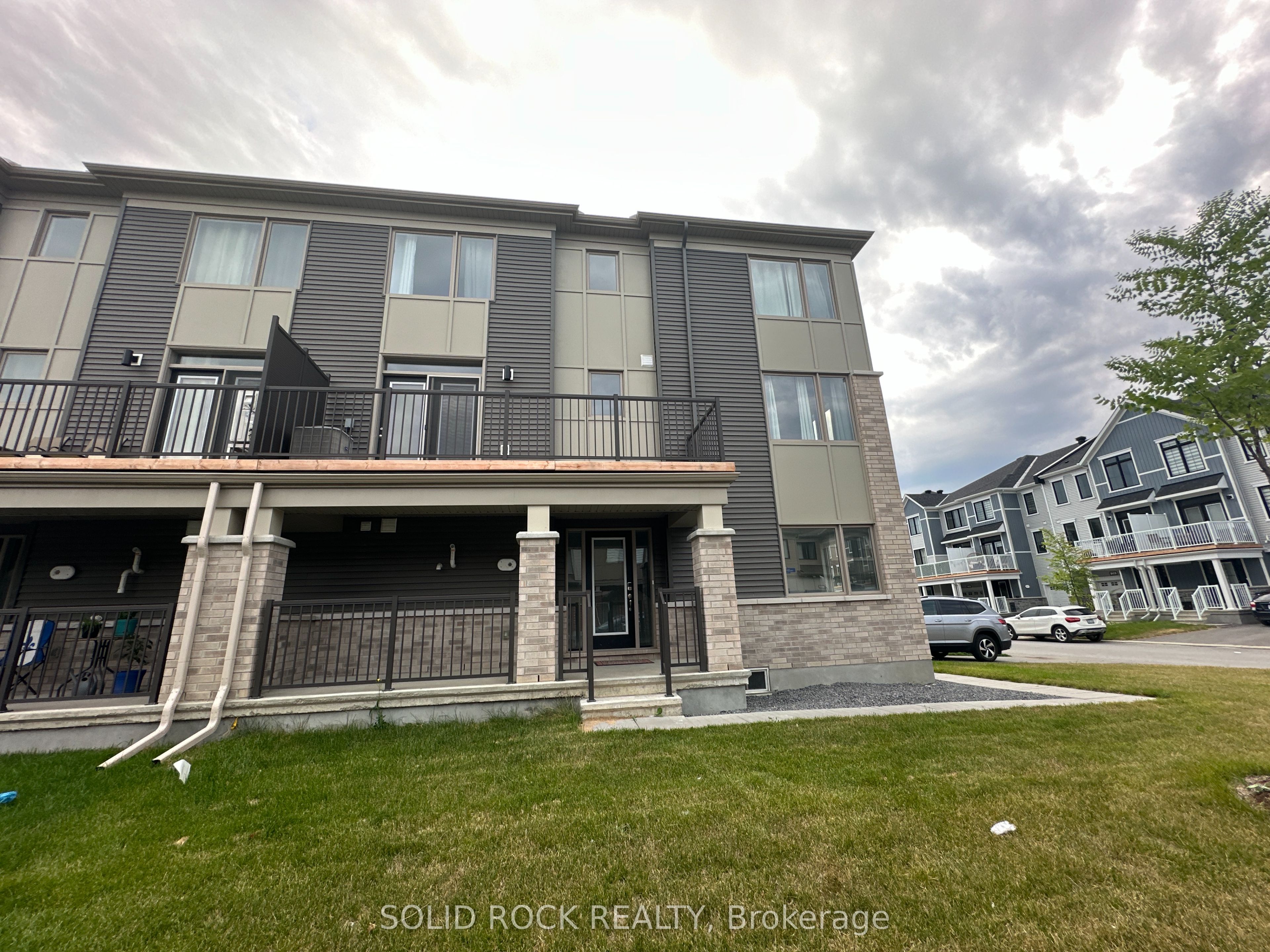 21 Stitch Mews Street, Stittsville - Munster - Richmond, ON K0A 2Z0 photo 5
