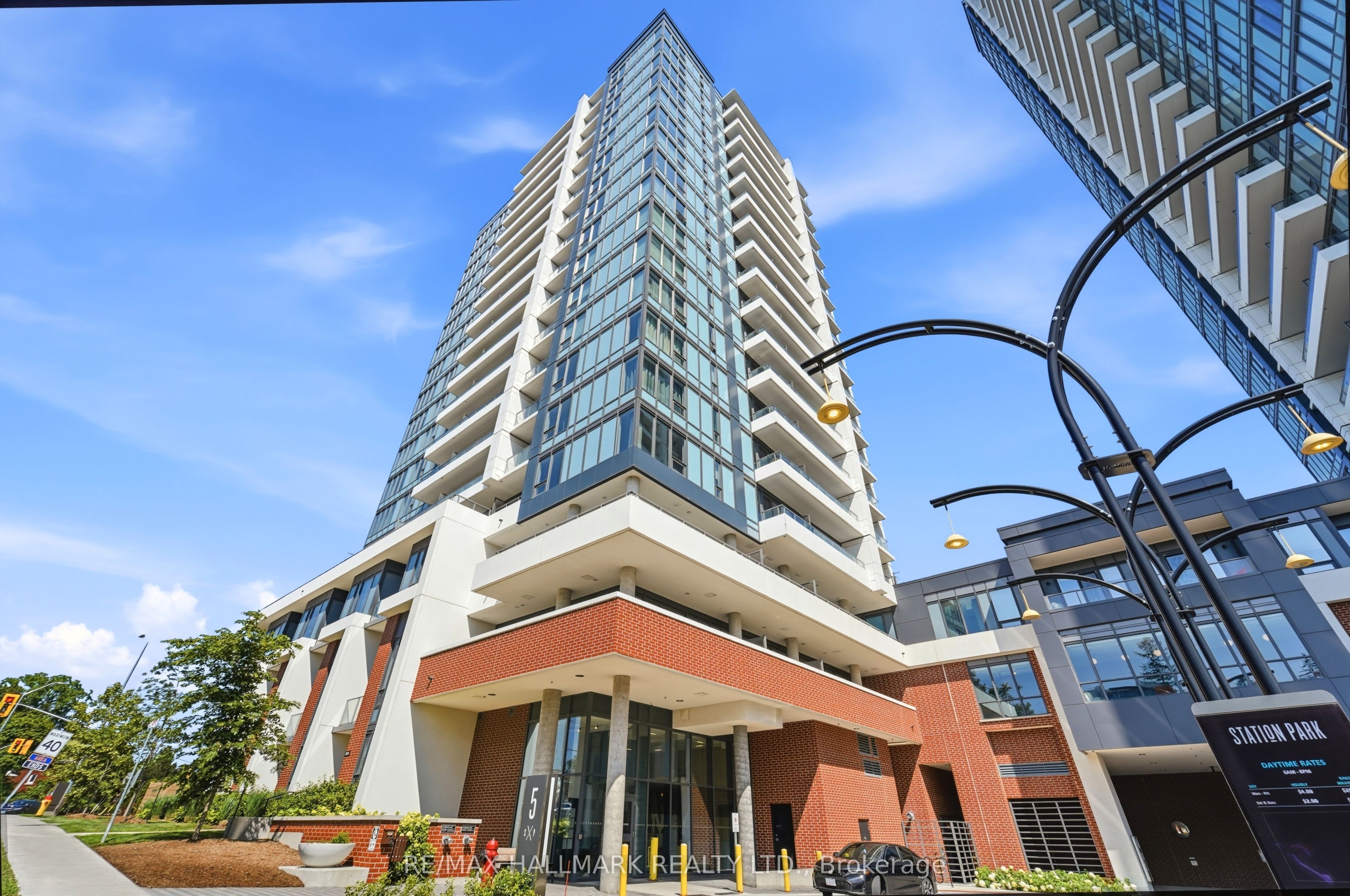 5 Wellington Street S 1406, Kitchener, ON N2G 0E3