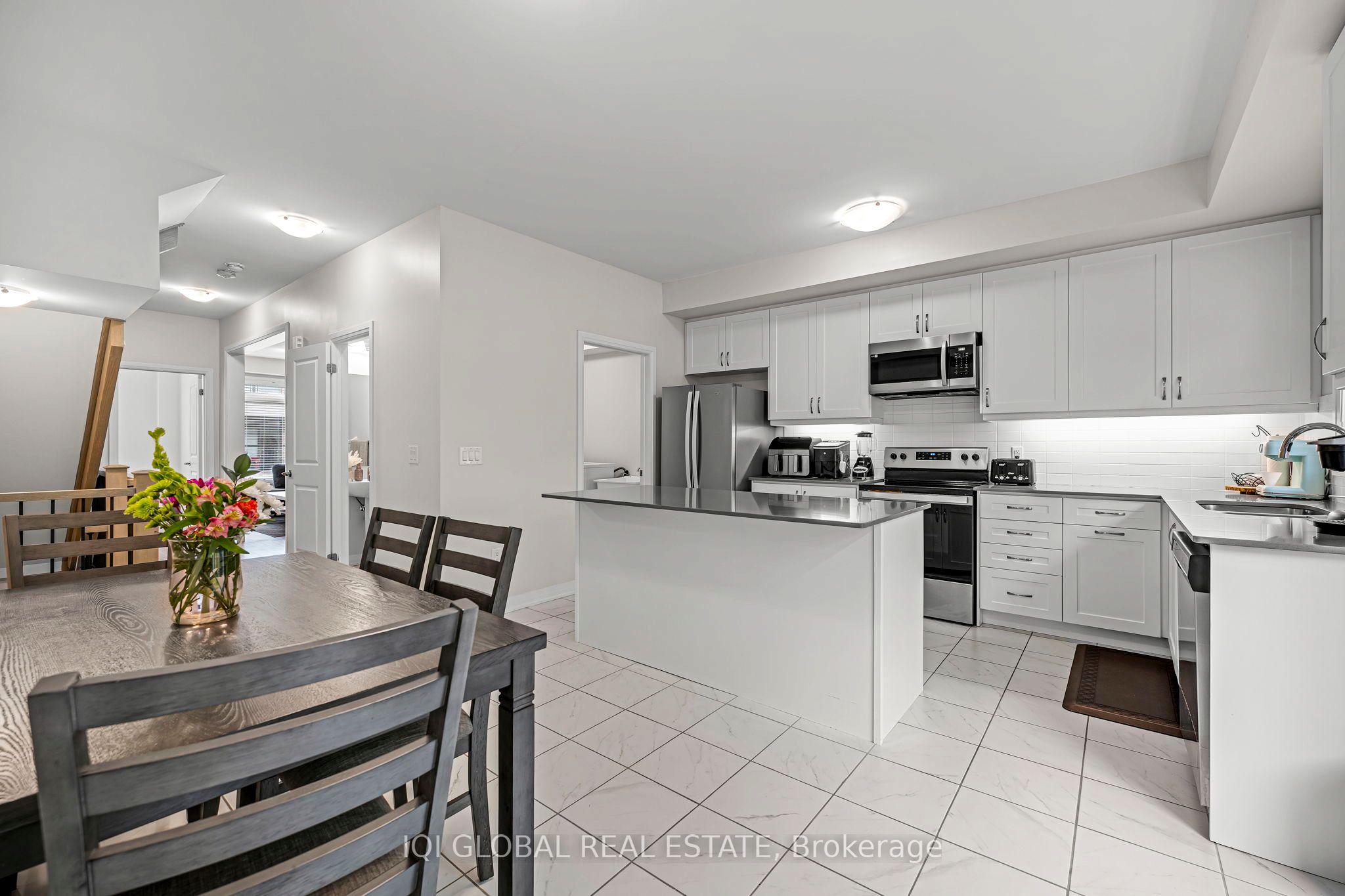 585 Colborne Street 1303, Brantford, ON N3S 0K4 photo 5