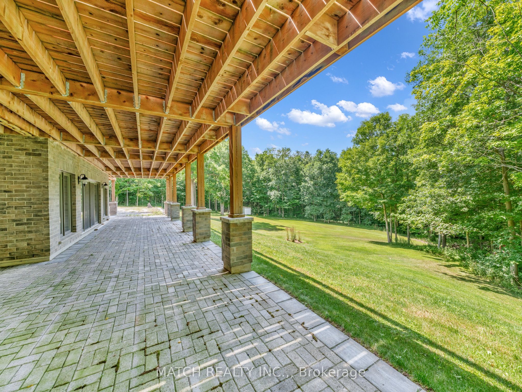 17000 Storey Drive, Thames Centre, ON N0M 2P0 photo 3
