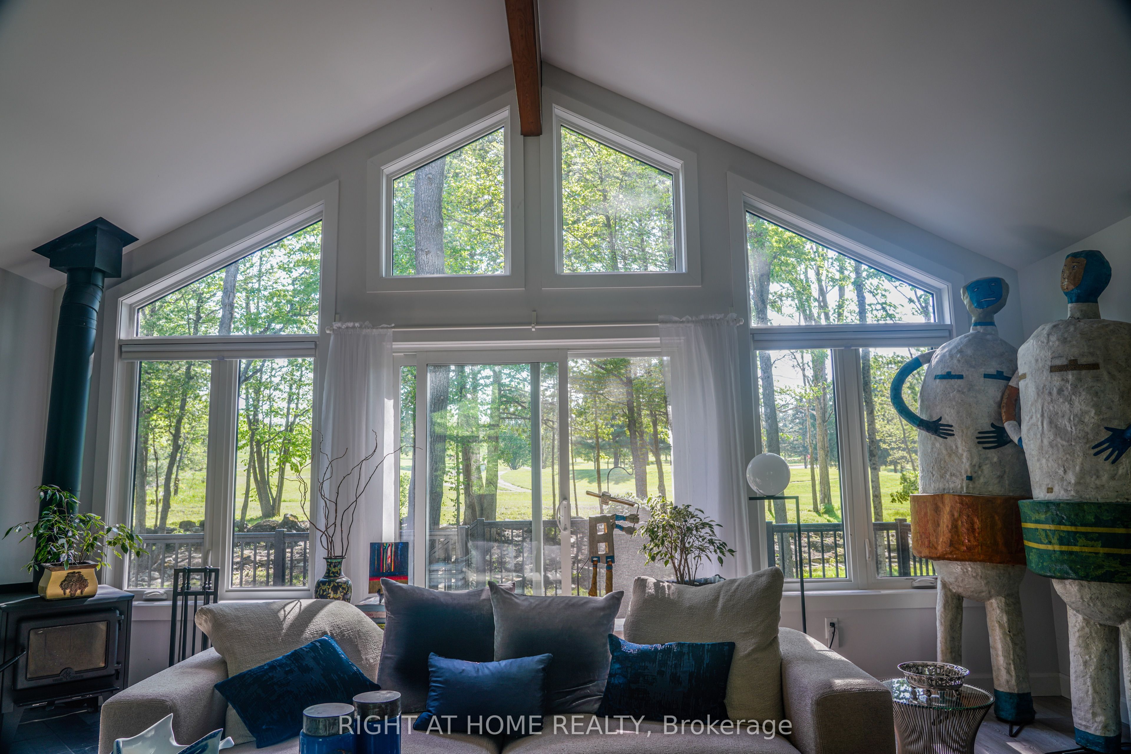 31 Morning Flight Court, Greater Madawaska, ON K0J 1H0 photo 5