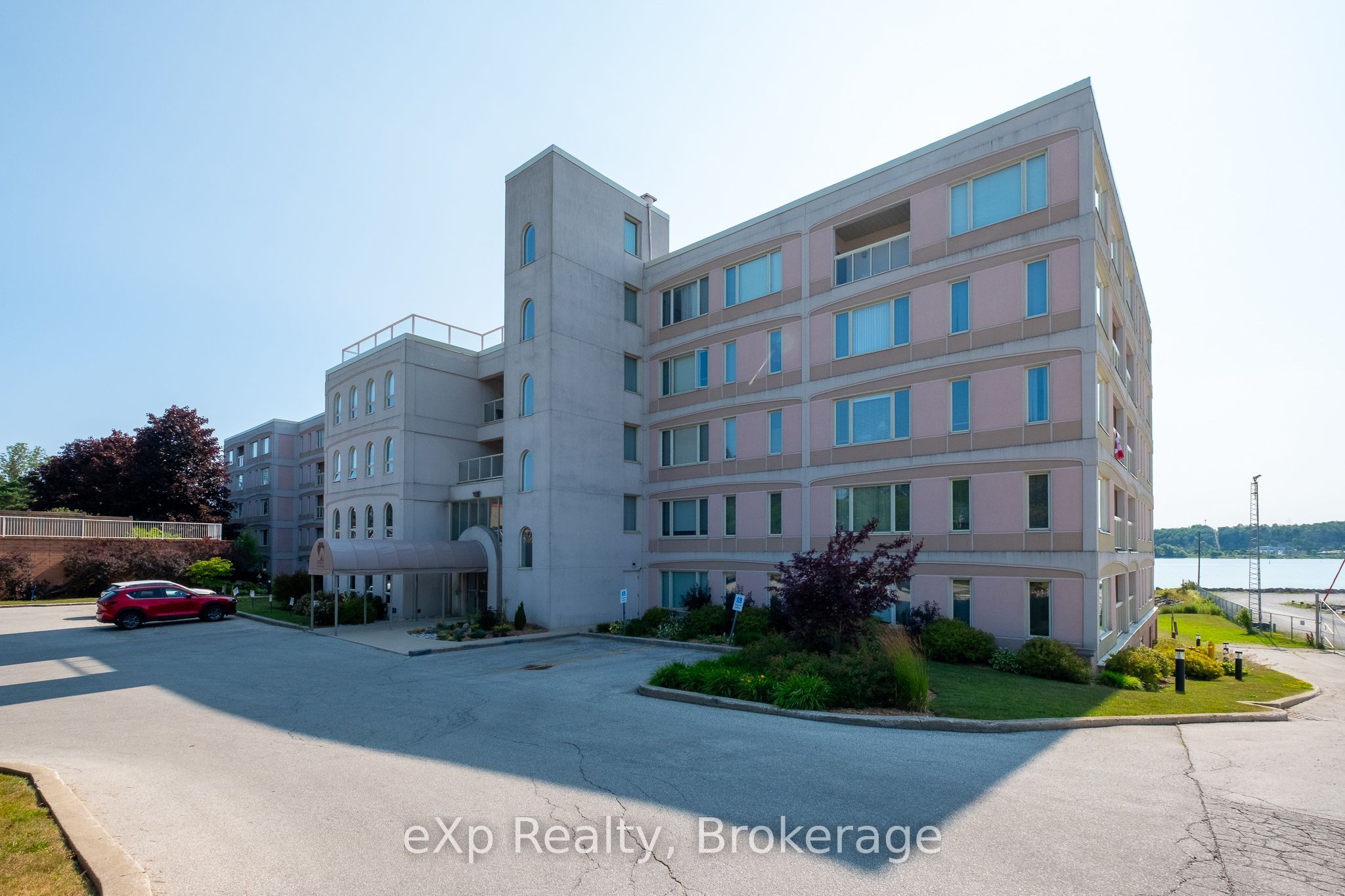 2555 3rd Avenue W 105, Owen Sound, ON N4K 6T8 photo 2