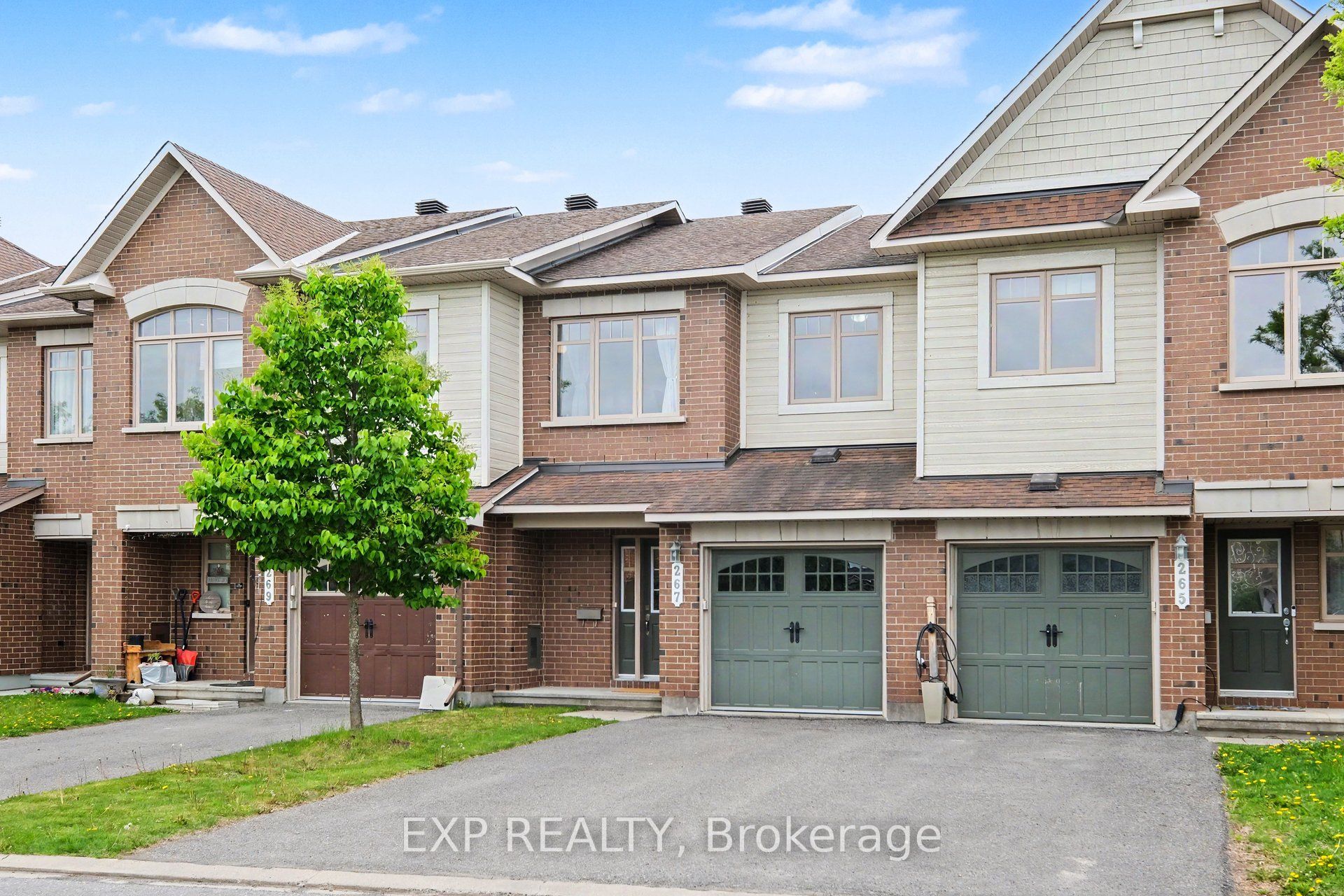 267 Garrity Crescent, Barrhaven, ON K2J 3T6