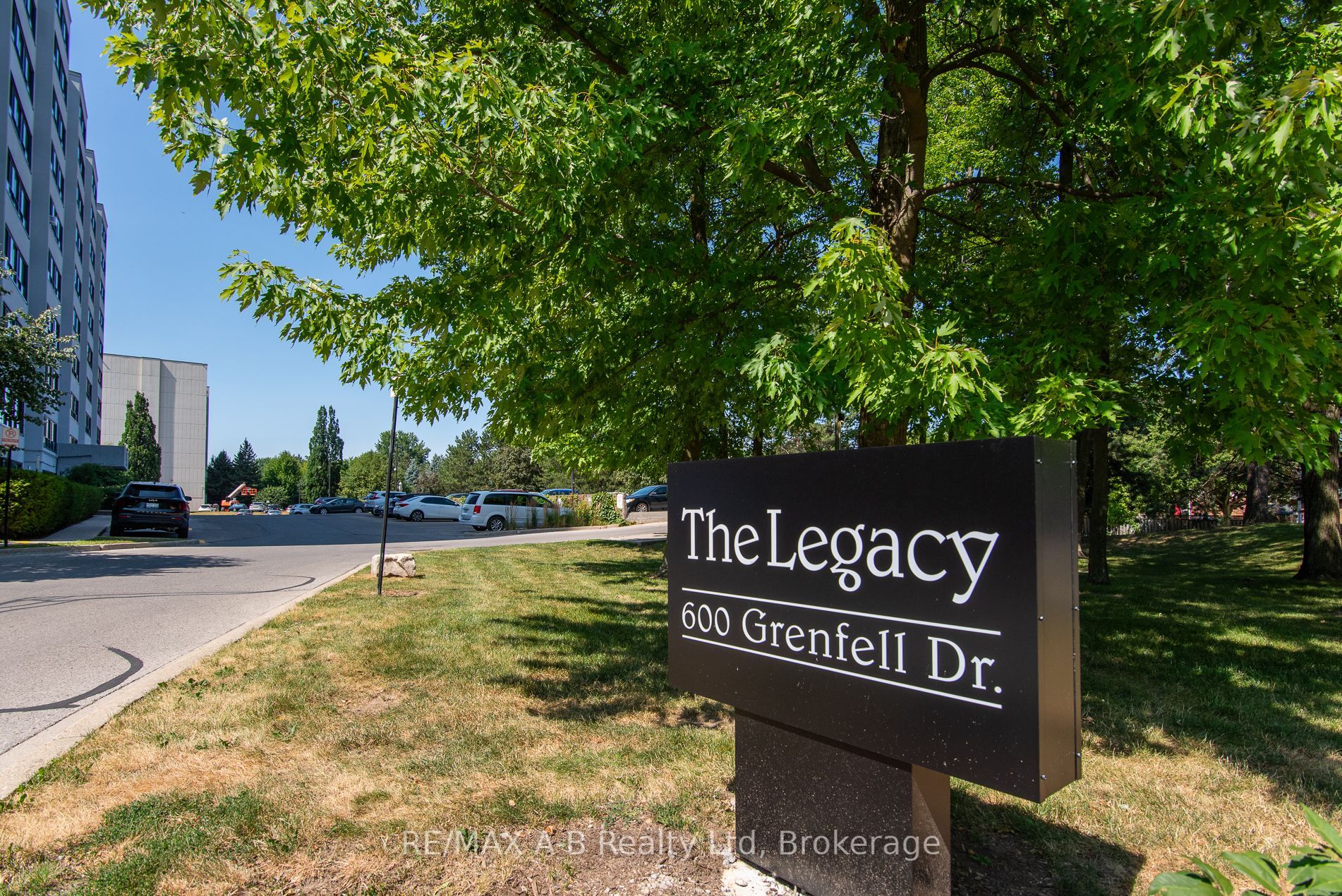600 Grenfell Drive W 407, London North, ON N5X 2R8