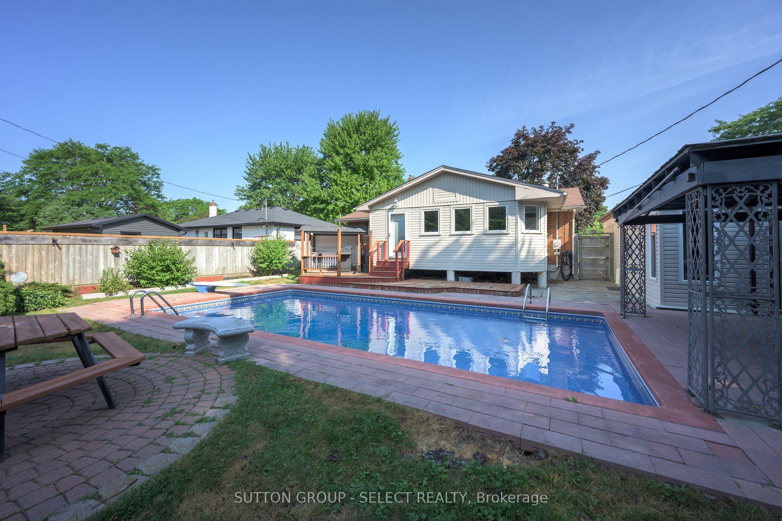 1470 Perth Avenue, London East, ON N5V 2M5 photo 5