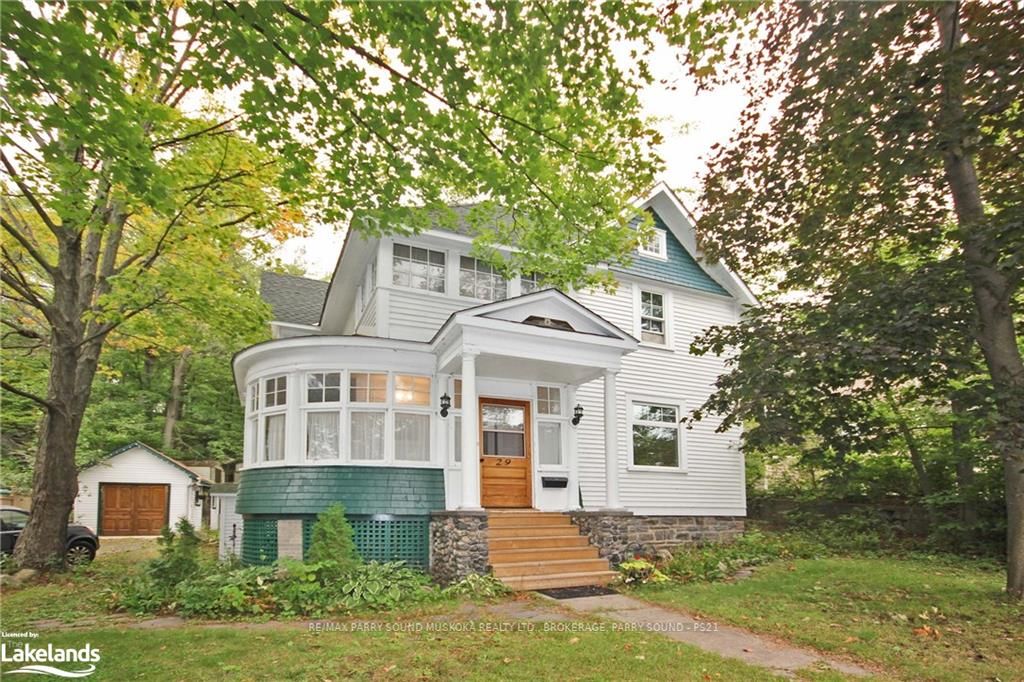 29 Waubeek Street, Parry Sound, ON P2A 1C1
