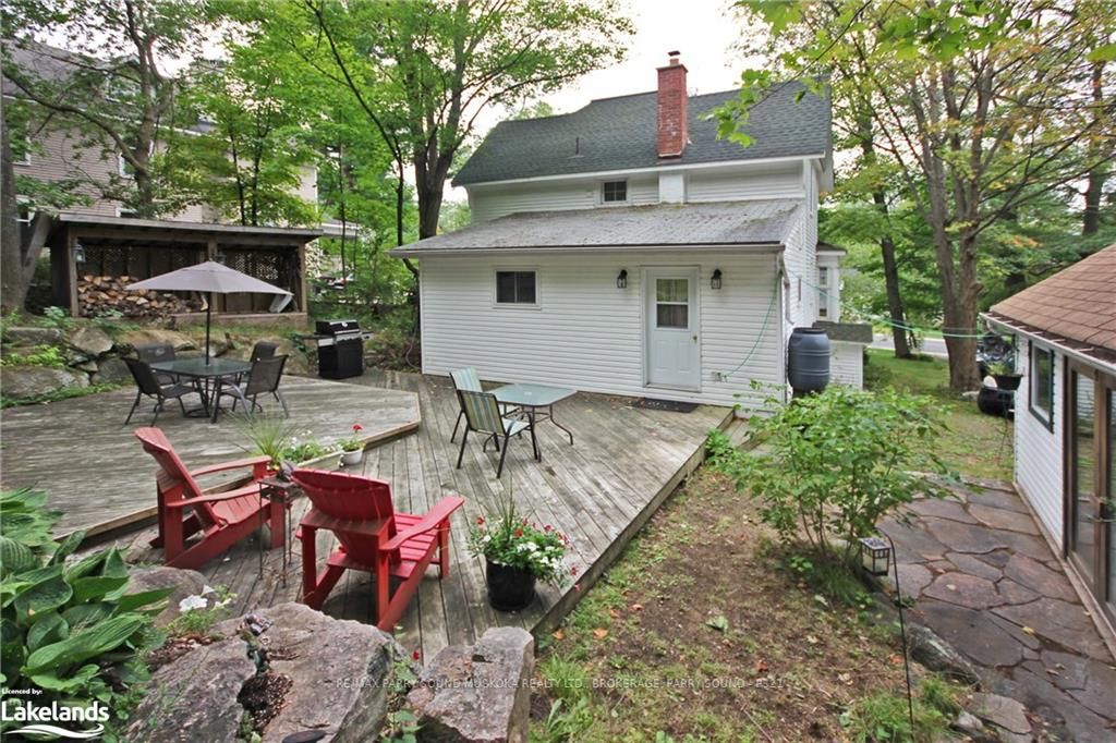 29 Waubeek Street, Parry Sound, ON P2A 1C1 photo 3