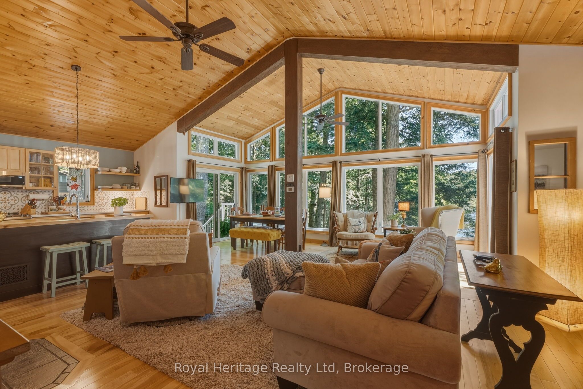 1114 Bruce Lake Drive, Muskoka Lakes, ON P0B 1G0 photo 3