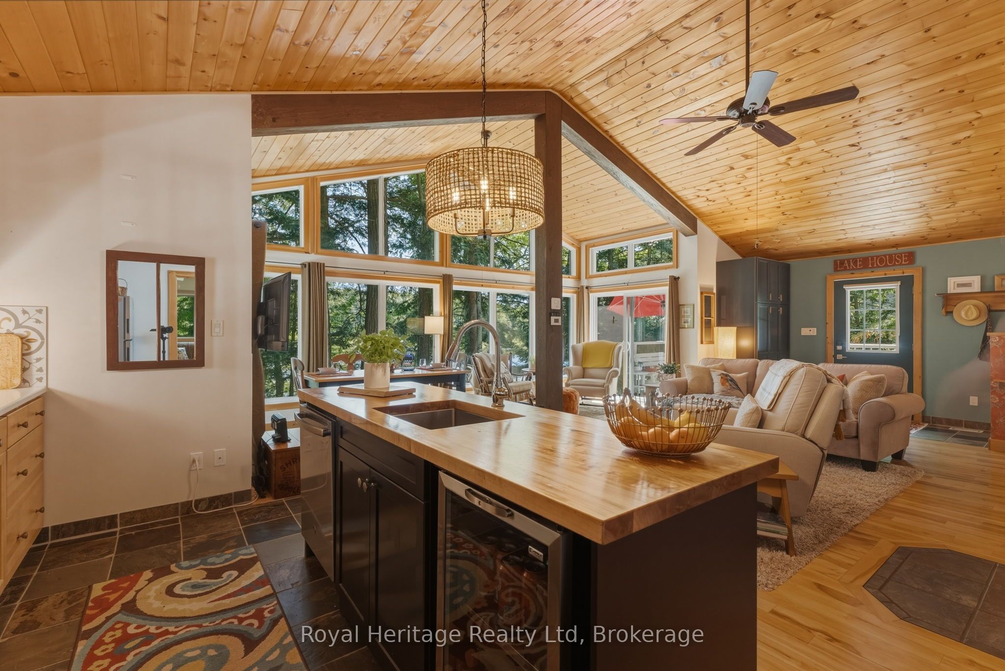 1114 Bruce Lake Drive, Muskoka Lakes, ON P0B 1G0 photo 5