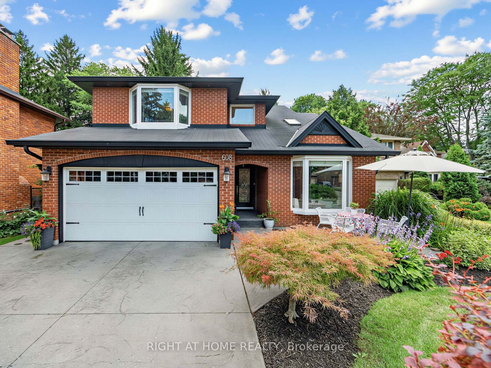 608 Highvalley Road, Hamilton, ON L9G 3X3 photo 3