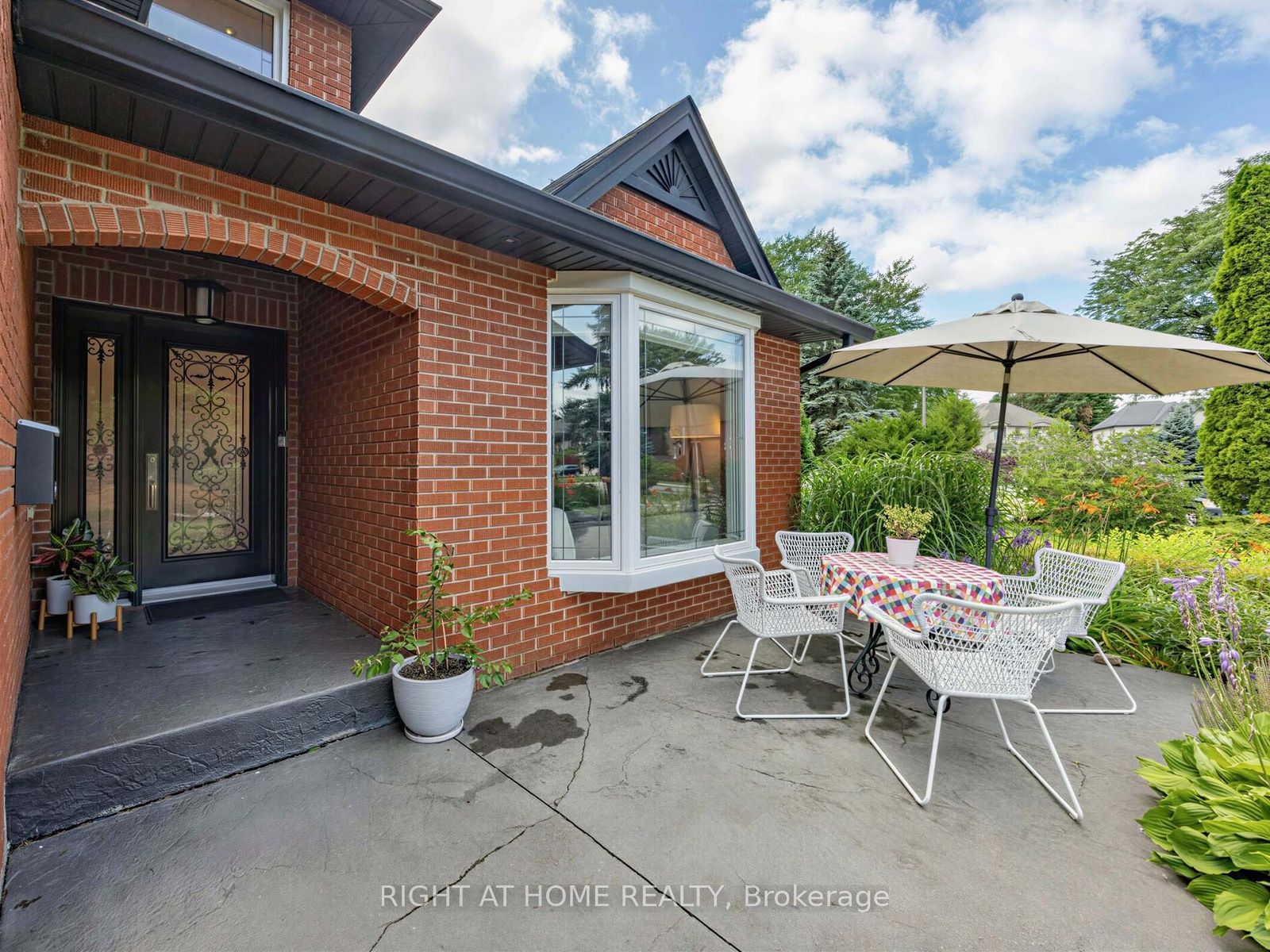 608 Highvalley Road, Hamilton, ON L9G 3X3 photo 4