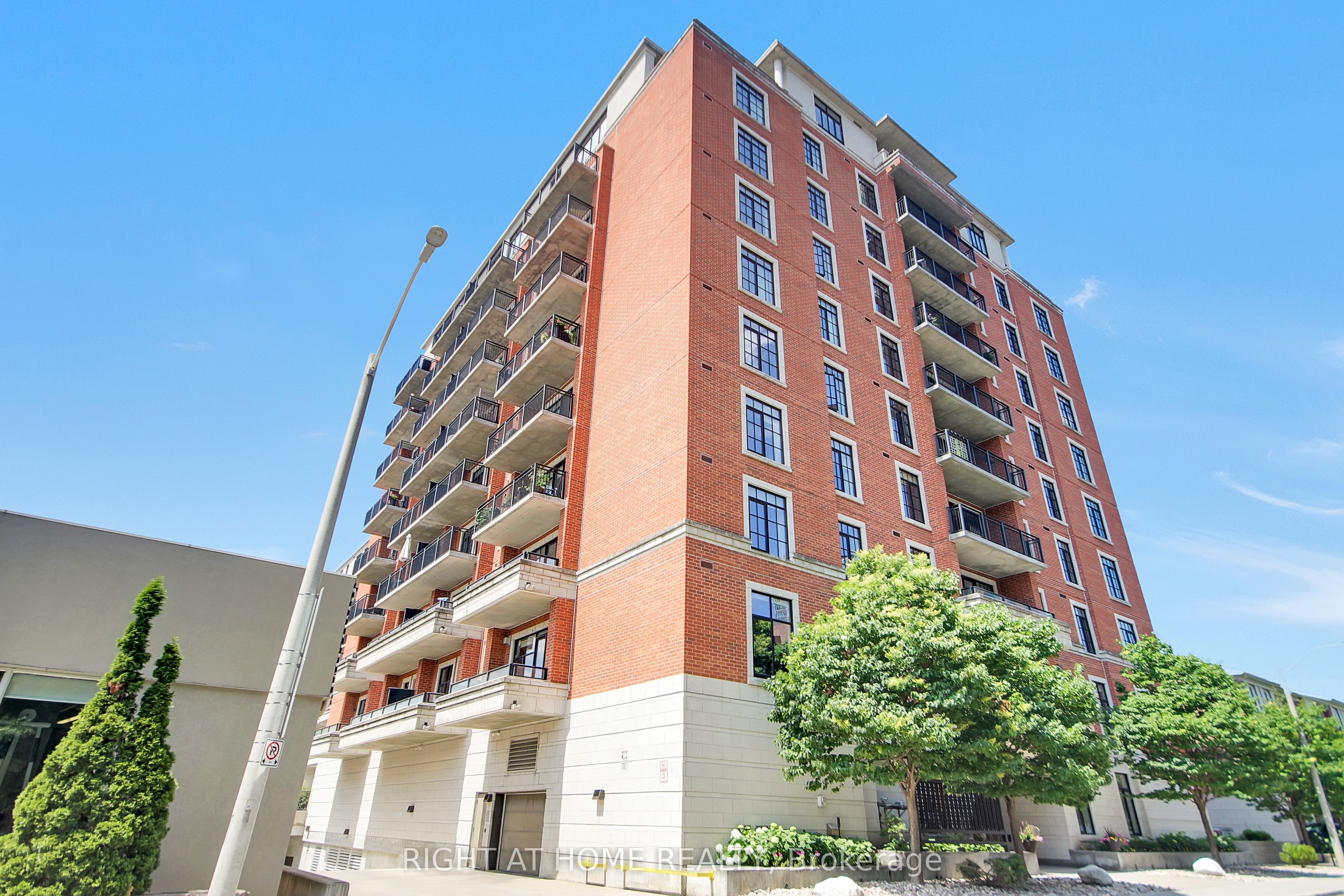 330 Loretta Avenue S 810, Dows Lake - Civic Hospital and Area, ON K1S 4E8 photo 3