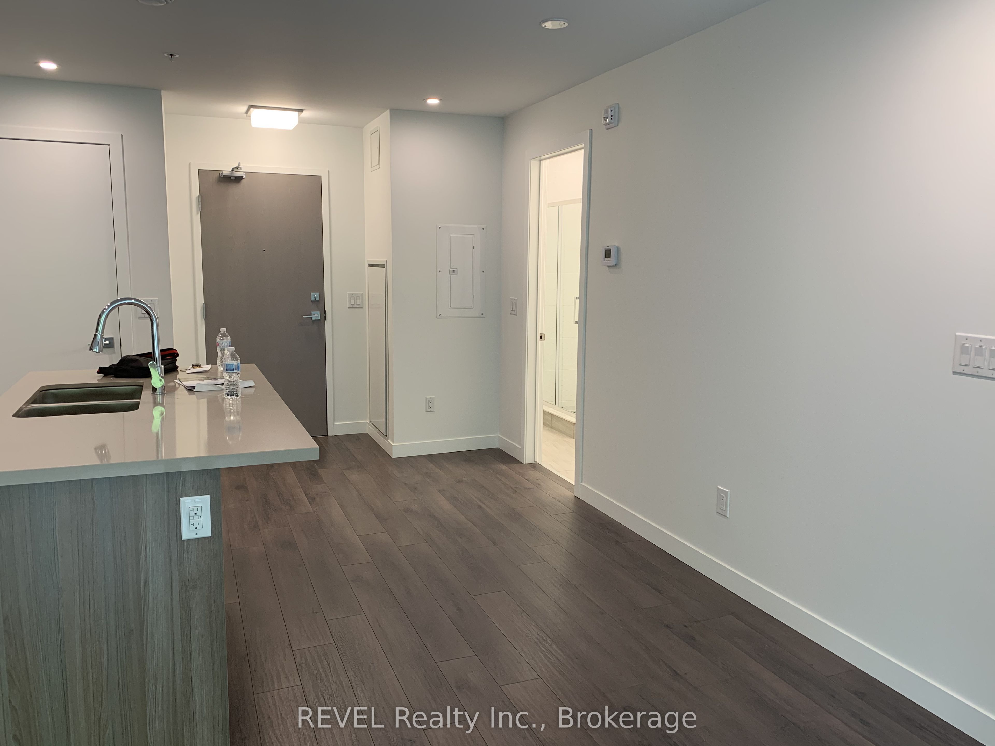 455 Charlton Avenue E 301, Hamilton, ON L8N 0B2
