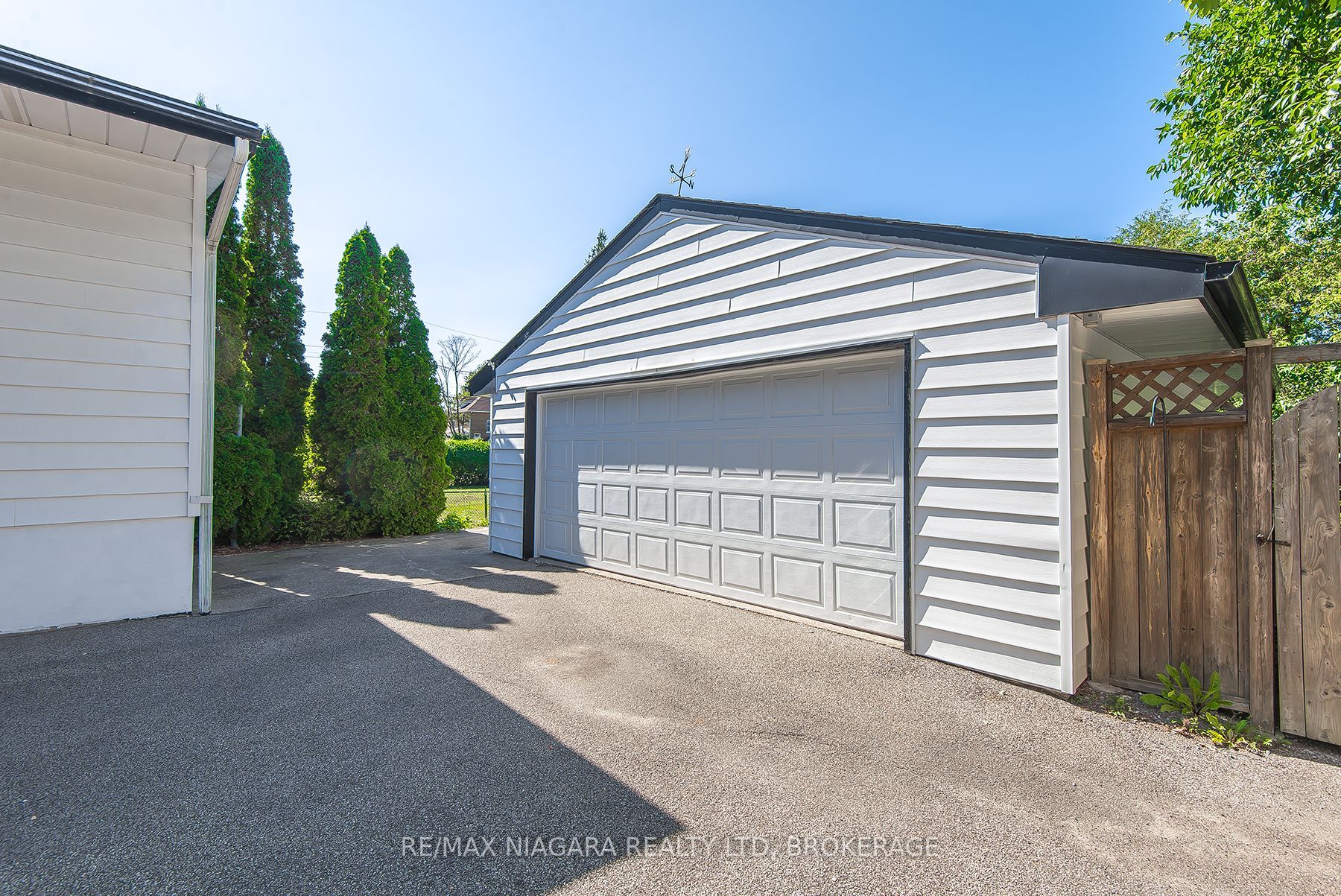 129 Adelaide Street, Port Colborne, ON L3K 2W4 photo 3