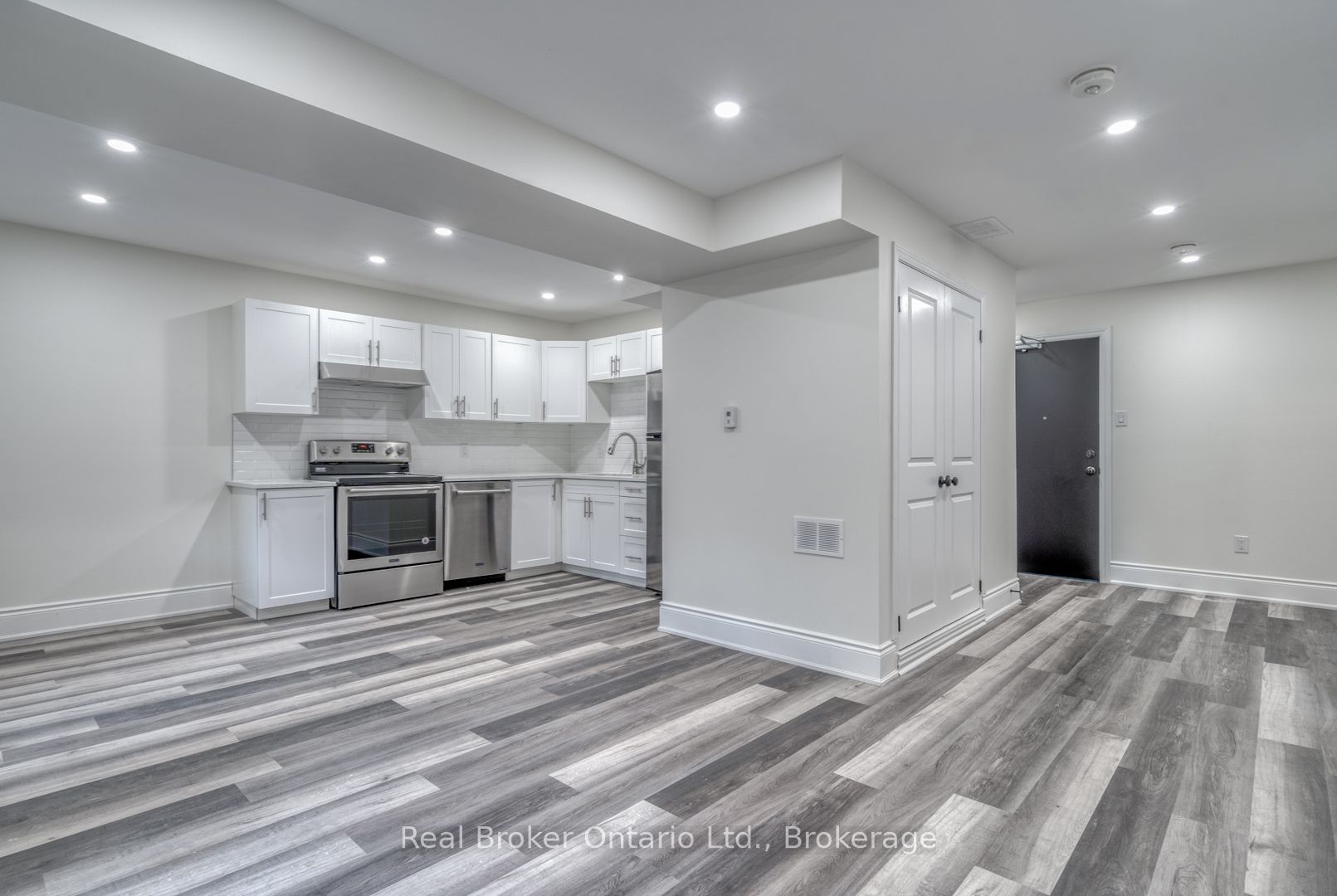 220 Caroline Street S 1, Hamilton, ON L8P 3L4 photo 5
