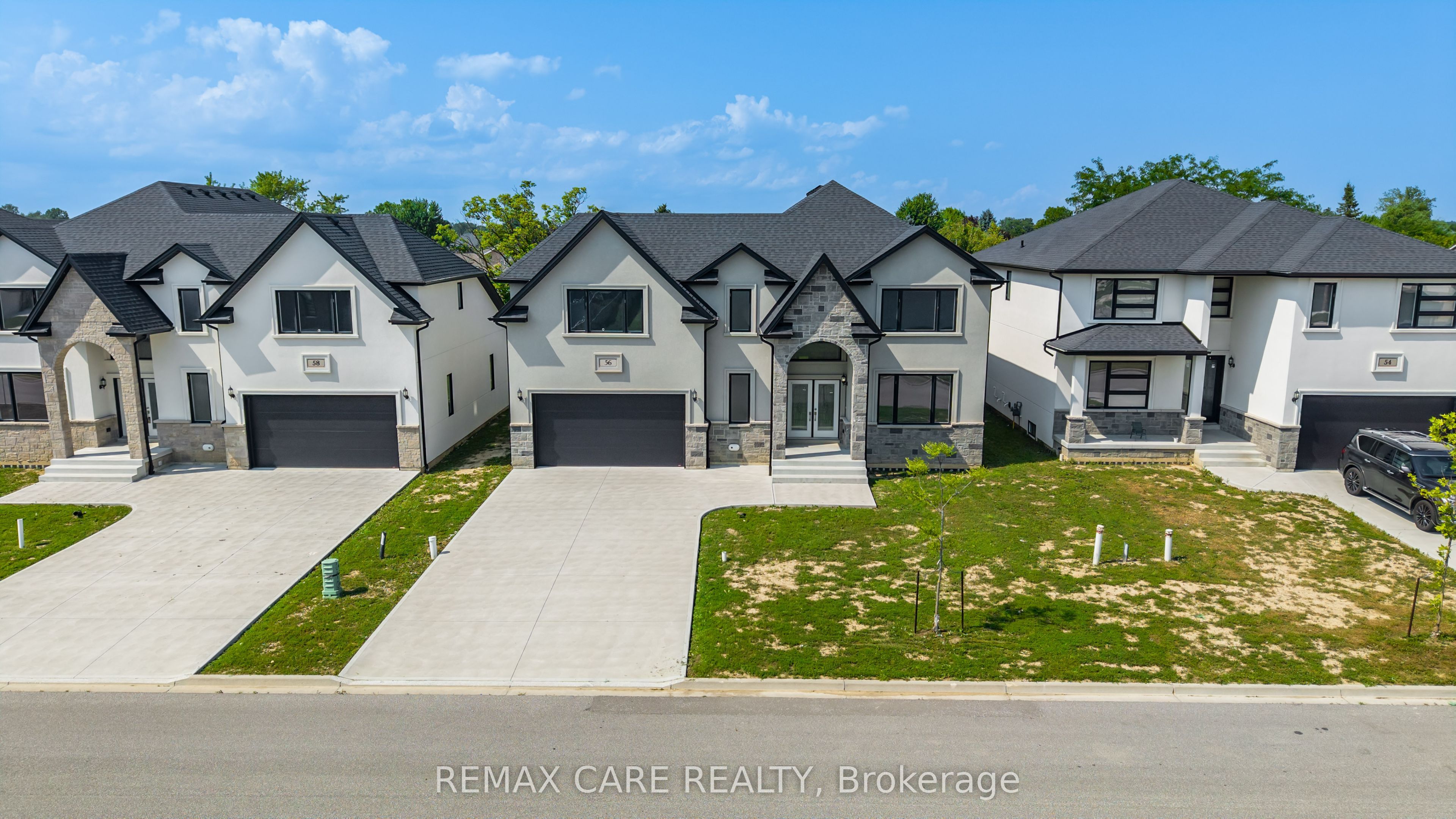 56 Noble Court, Amherstburg, ON N9V 0G8 photo 4