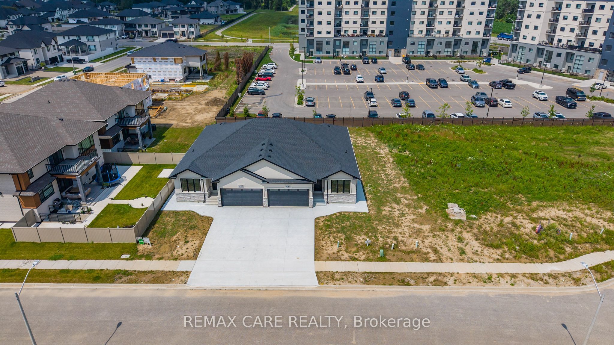 4519 Valerio Crescent, LaSalle, ON N9H 0N1 photo 3